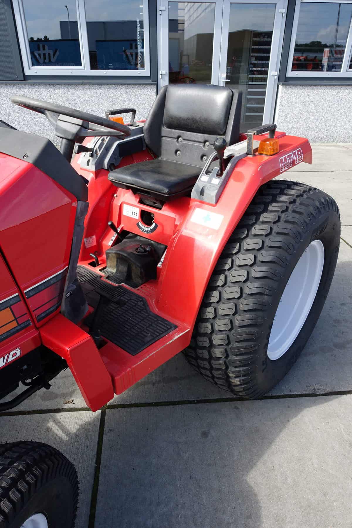 Mitsubishi MT18 4wd - Afbeelding 8