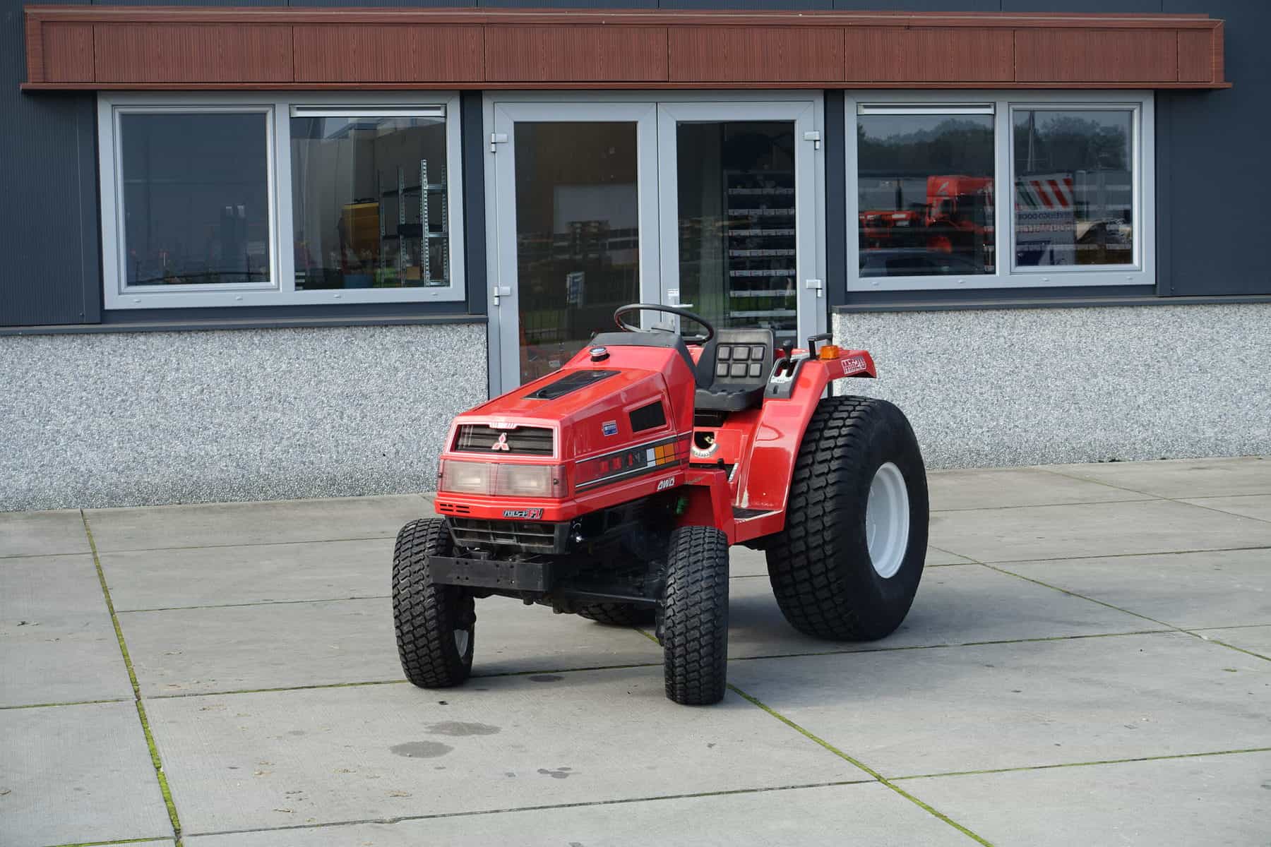 Mitsubishi MT20 4wd