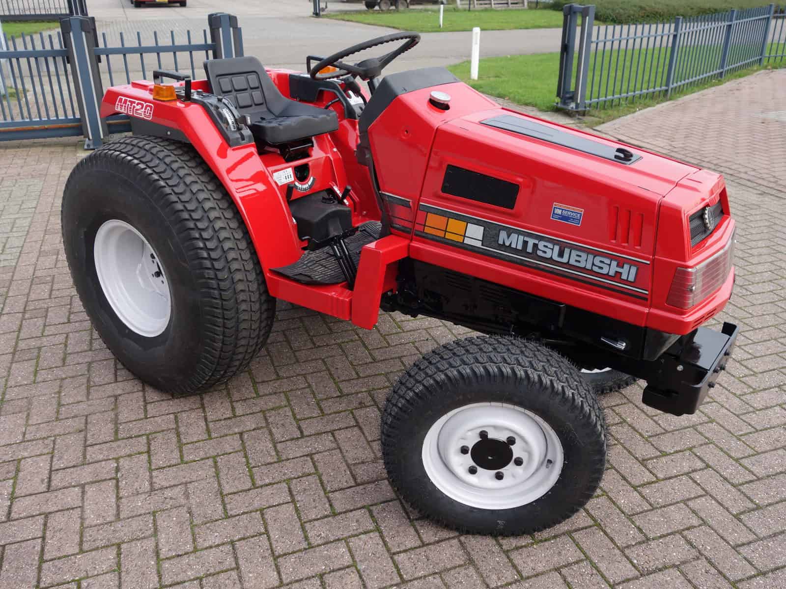 Mitsubishi MT20 4wd - Afbeelding 2