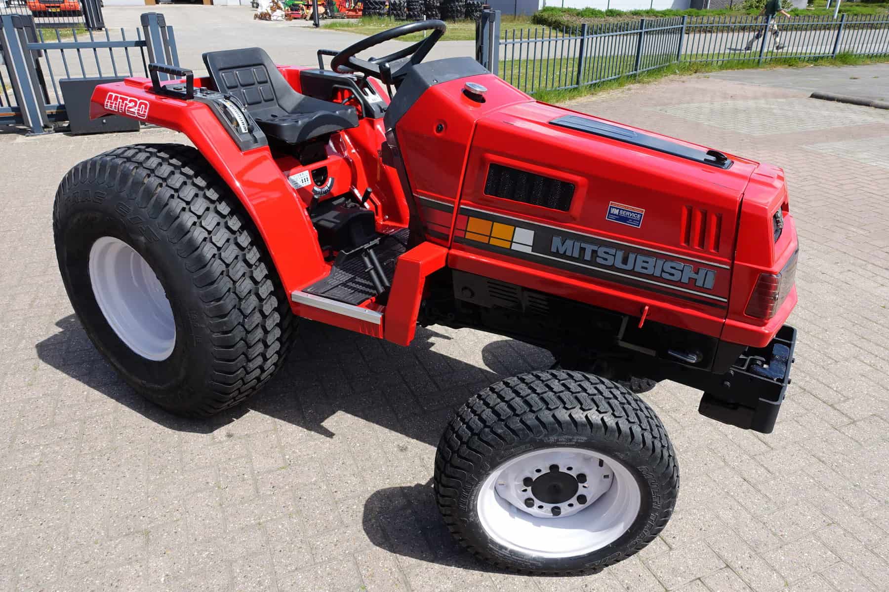 Mitsubishi MT20 4wd - Afbeelding 2