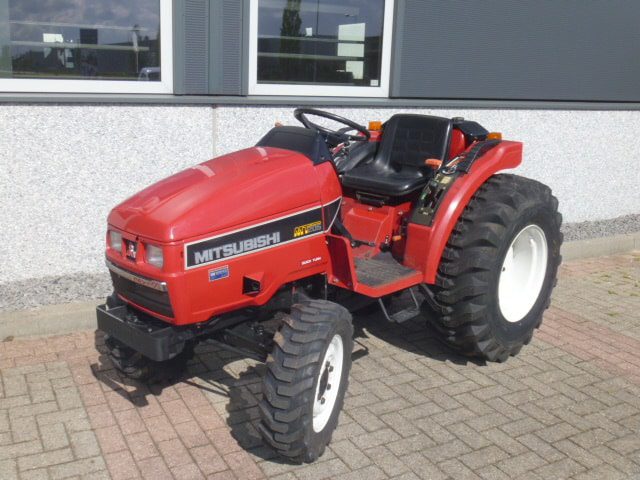 Mitsubishi MT205 4wd