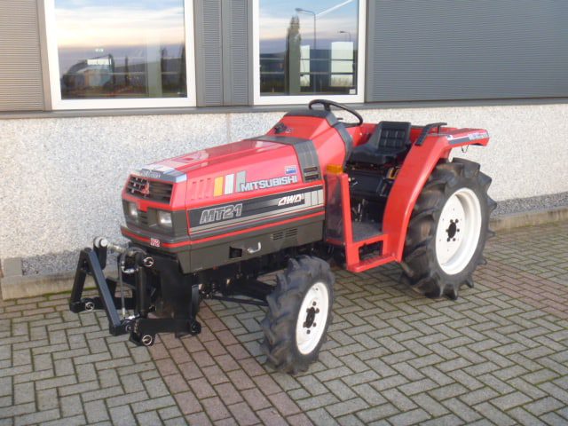 Mitsubishi MT21 4wd