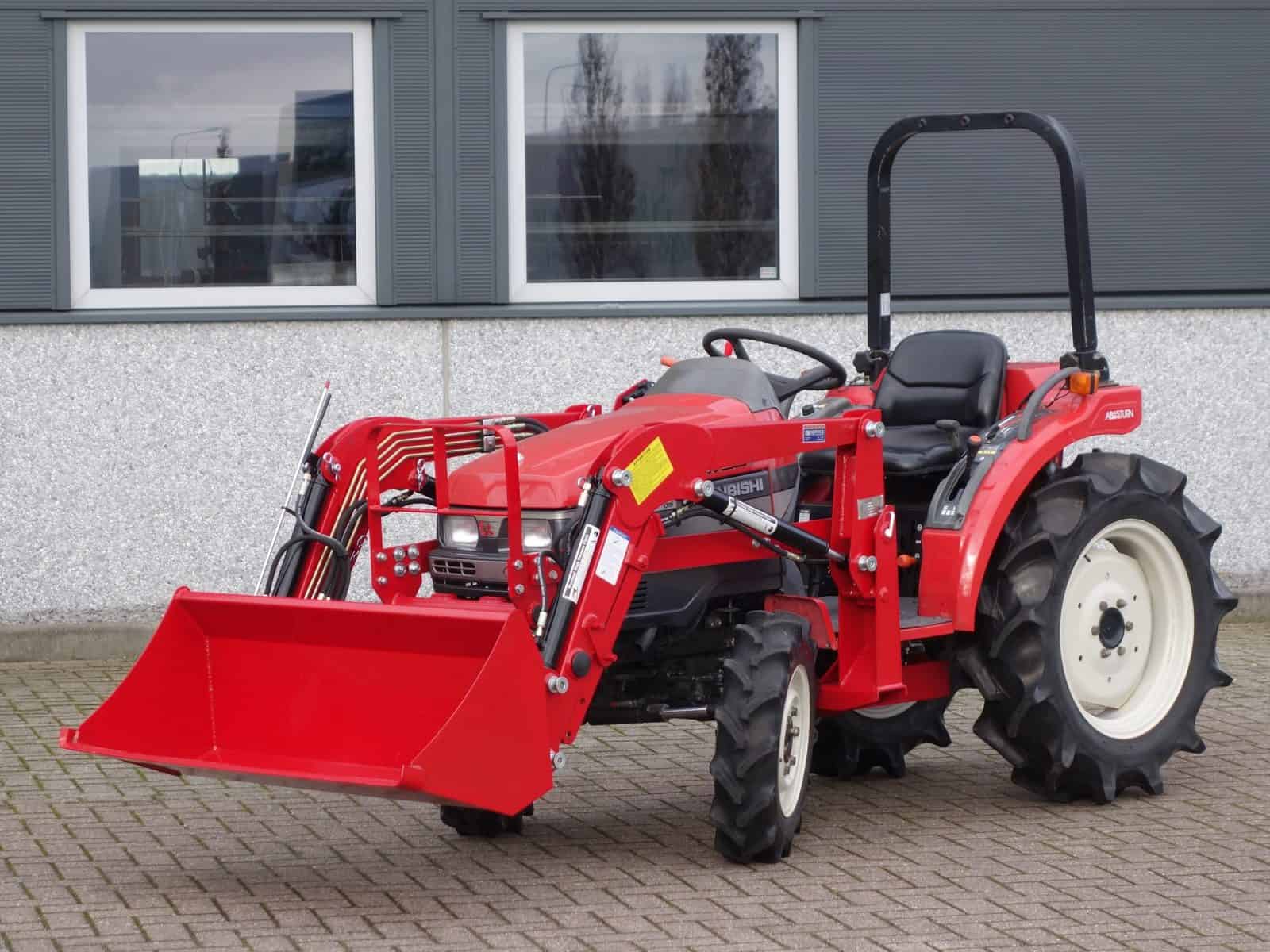 Mitsubishi MT221 4wd