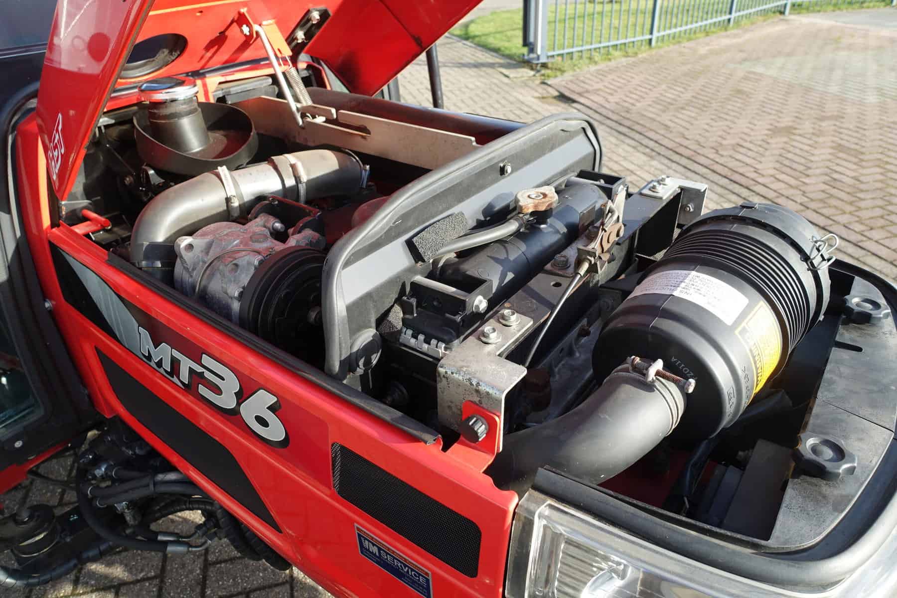 Mitsubishi MT36 4wd HST - Afbeelding 36