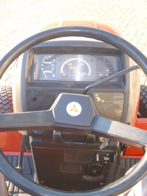 Mitsubishi MTX245 4wd - Afbeelding 11