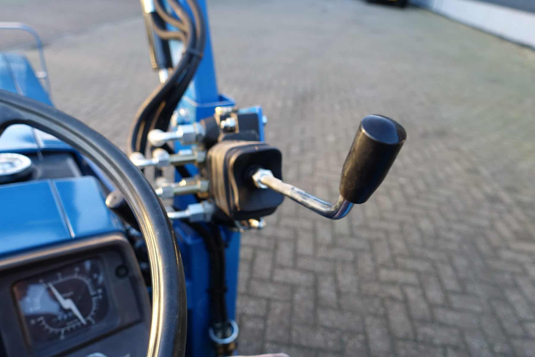 Mitsubsihi MT1601 4wd - Afbeelding 9