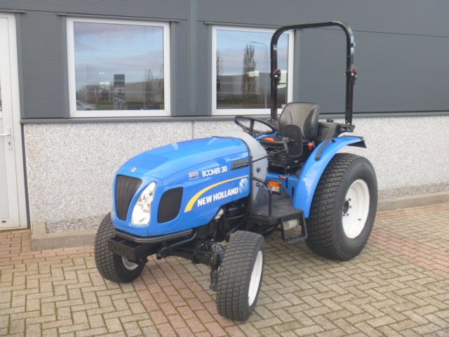 New Holland Boomer 30 4wd
