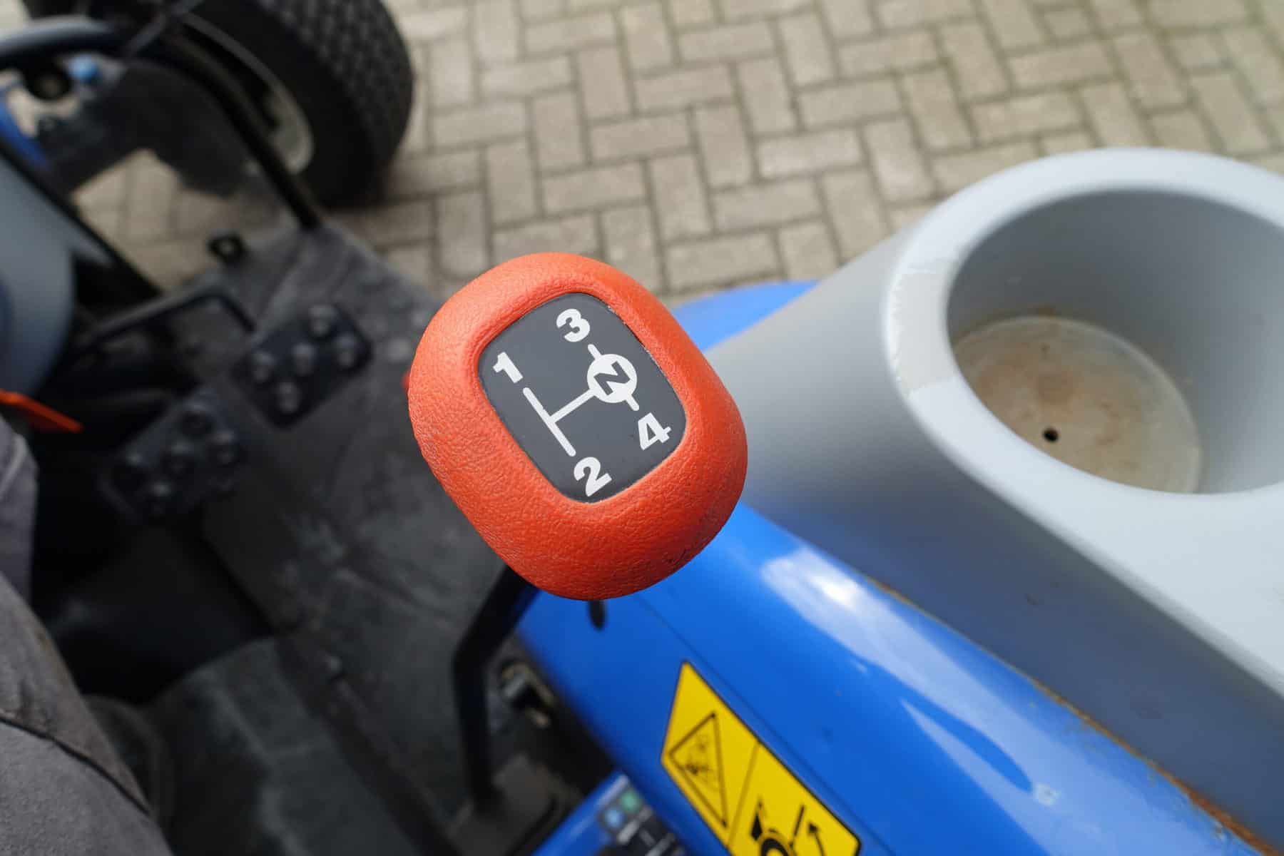 New Holland Boomer 30 - Afbeelding 13