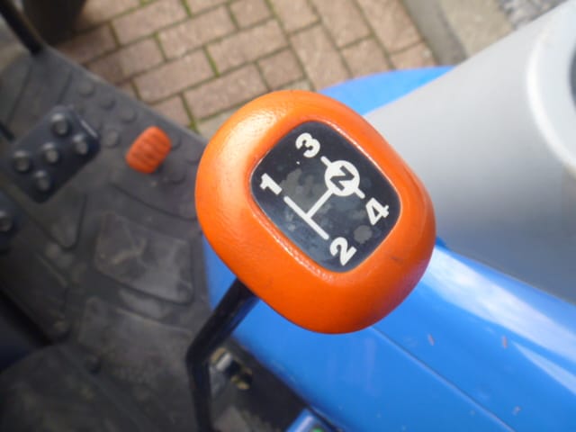 New Holland Boomer 30 4wd - Afbeelding 13