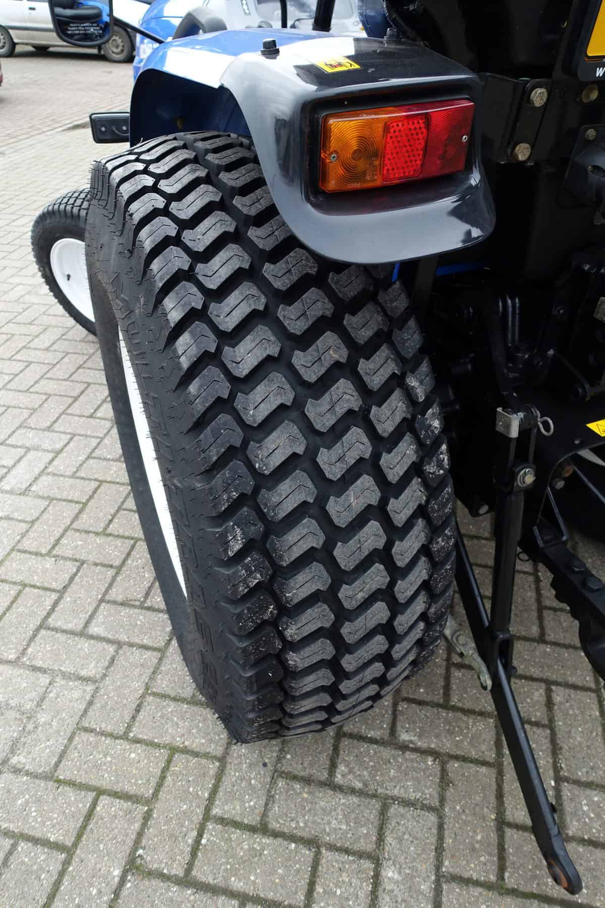 New Holland Boomer 30 - Afbeelding 24