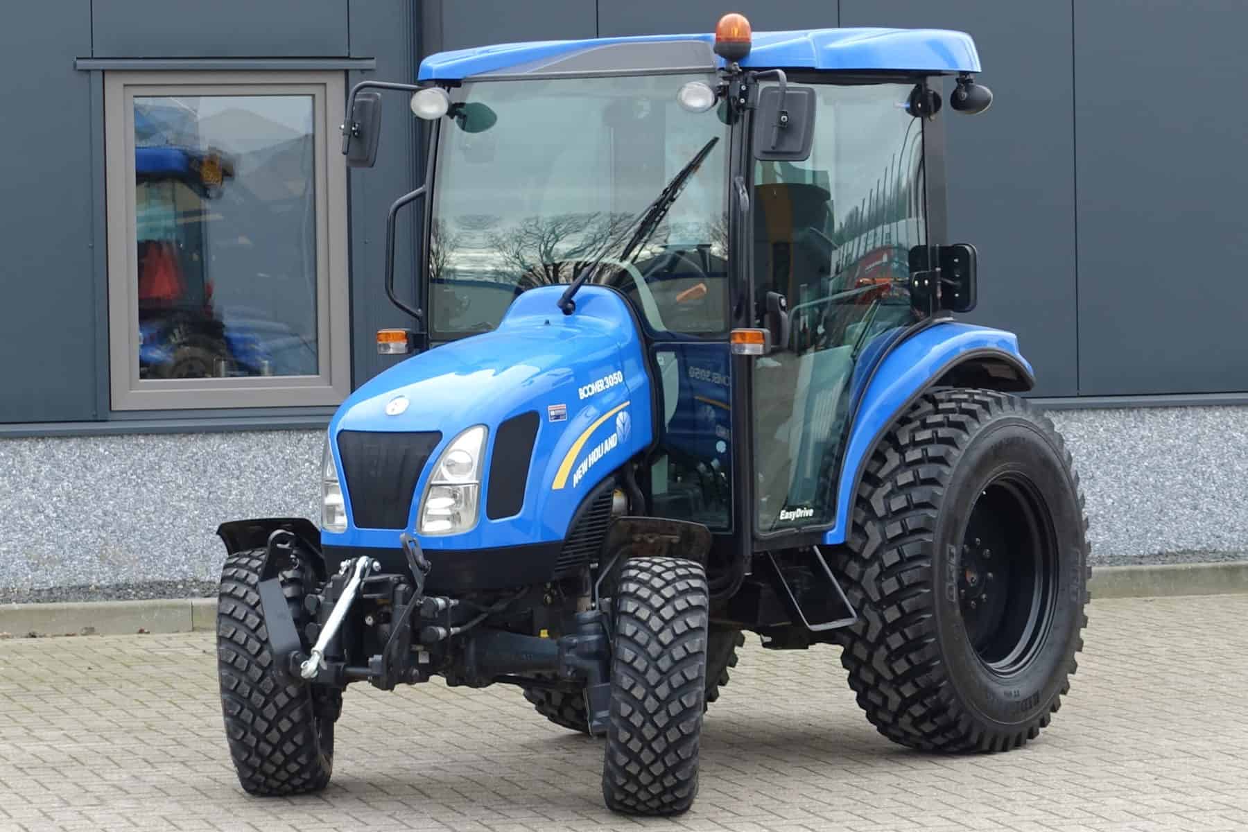 New Holland  3050 4wd CVT