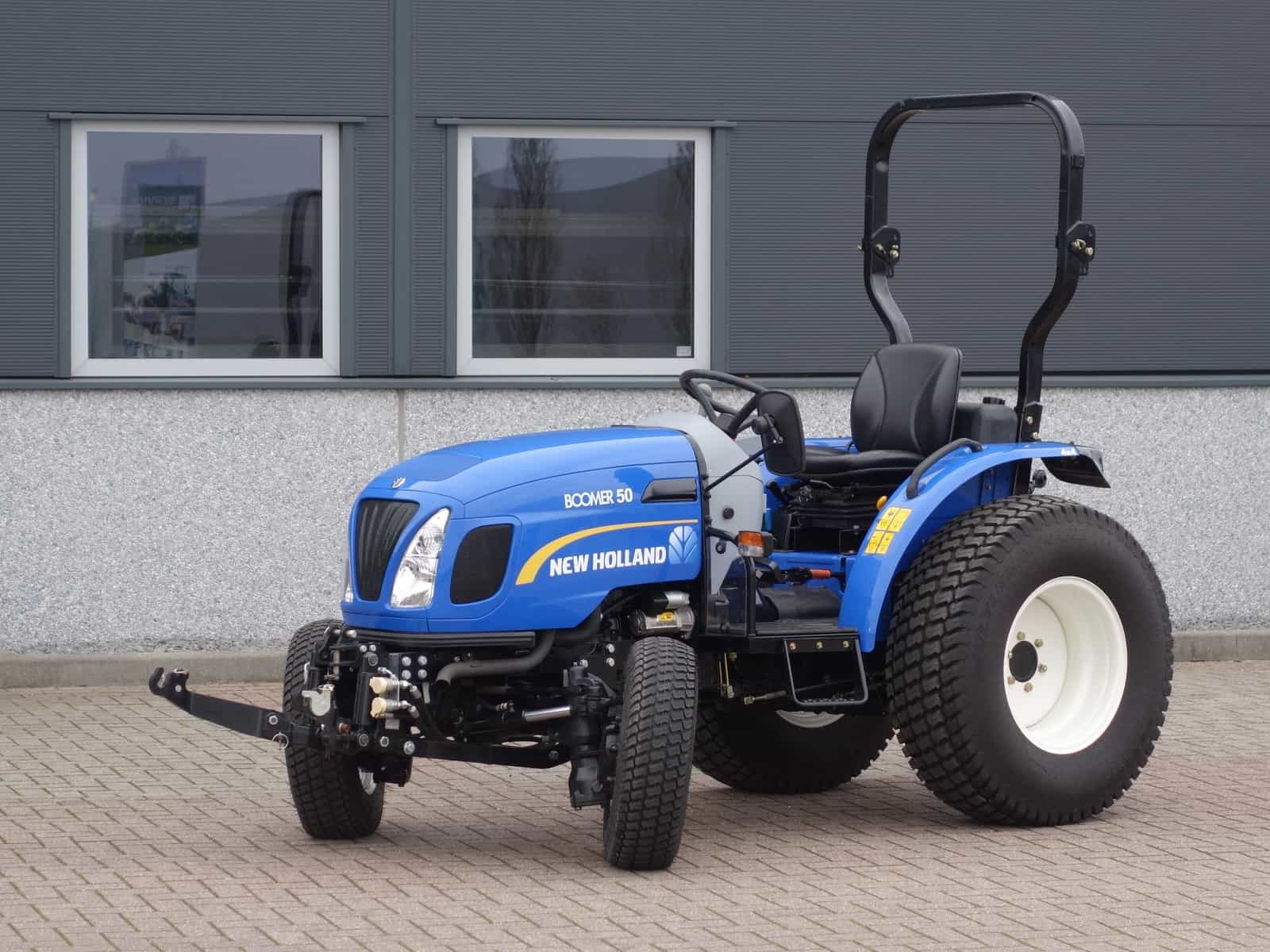 New Holland Boomer 50 4wd HST