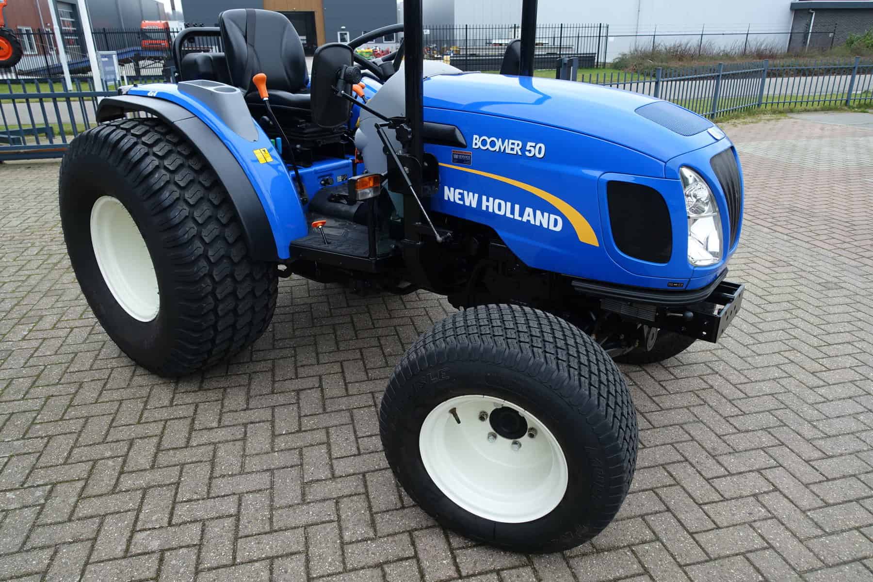 New Holland Boomer 50 - Afbeelding 2