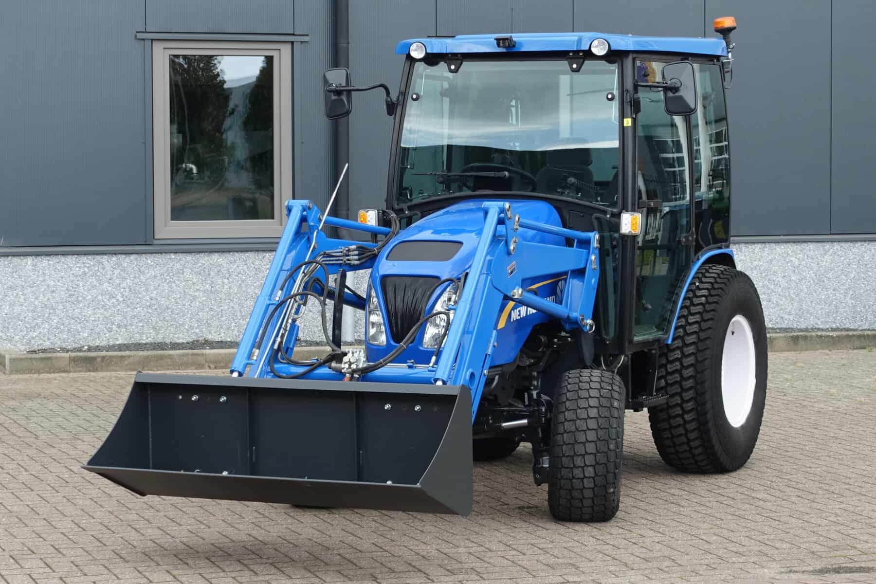 New Holland Boomer 50