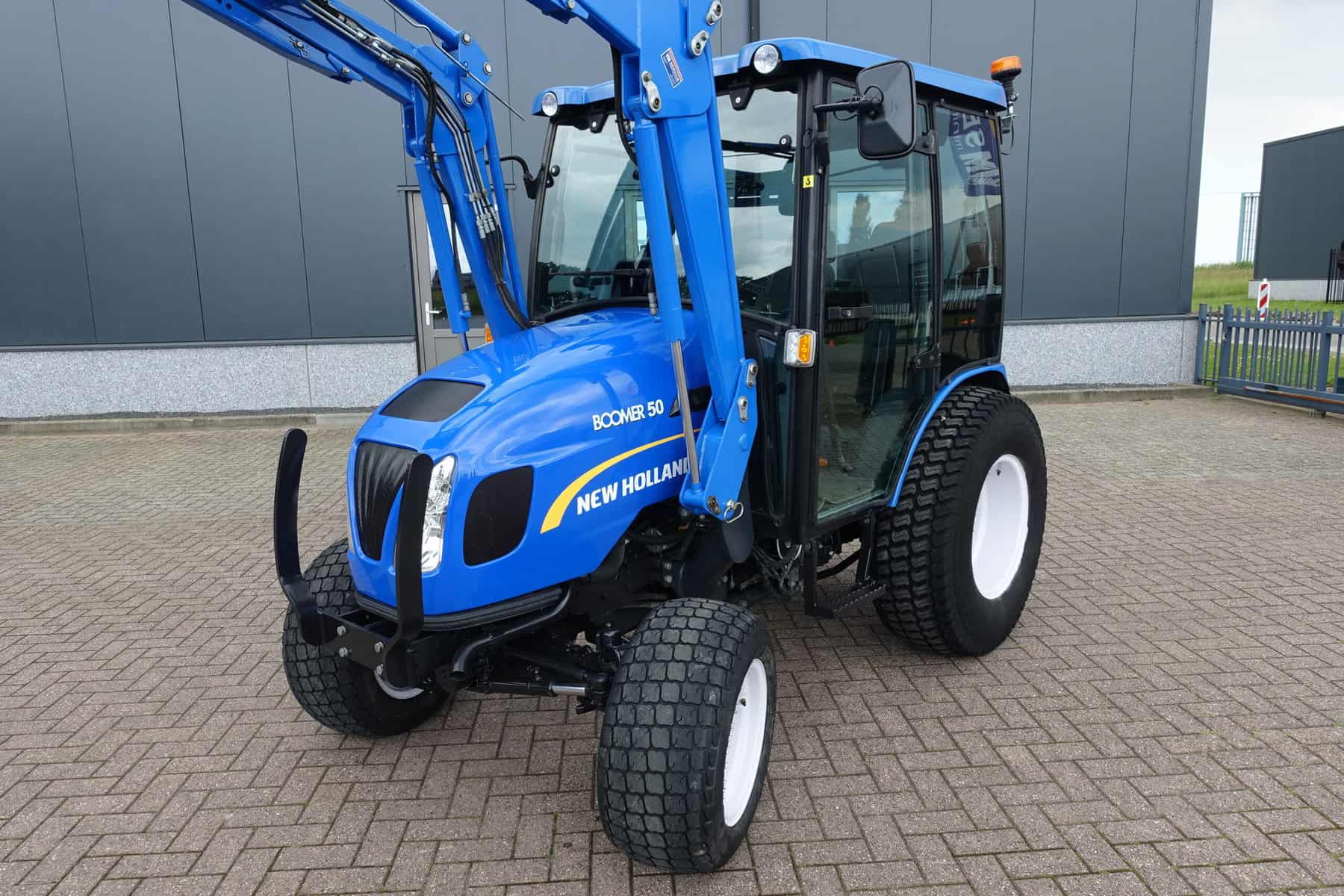 New Holland Boomer 50 - Afbeelding 4