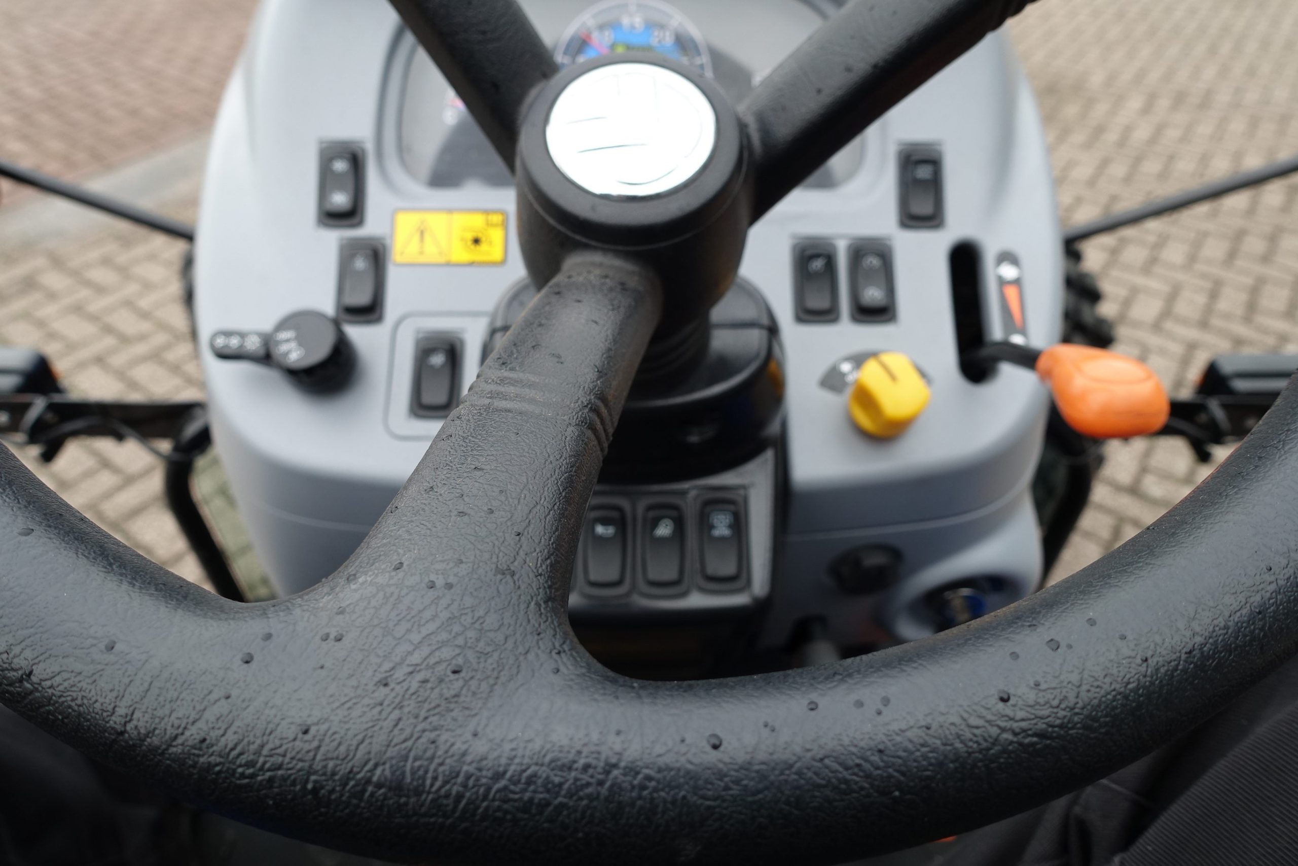 New Holland Boomer 55 - Afbeelding 14