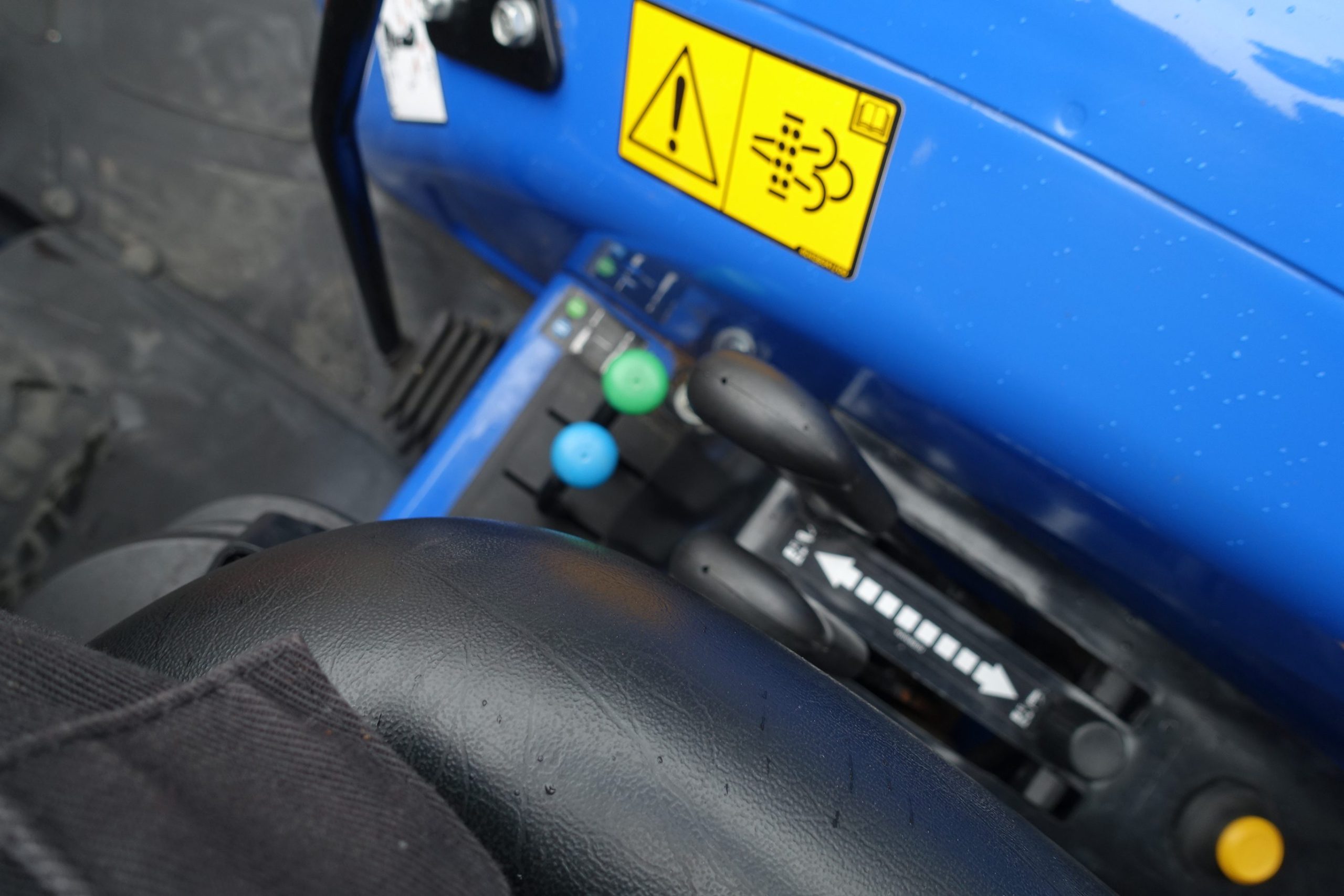 New Holland Boomer 55 - Afbeelding 18