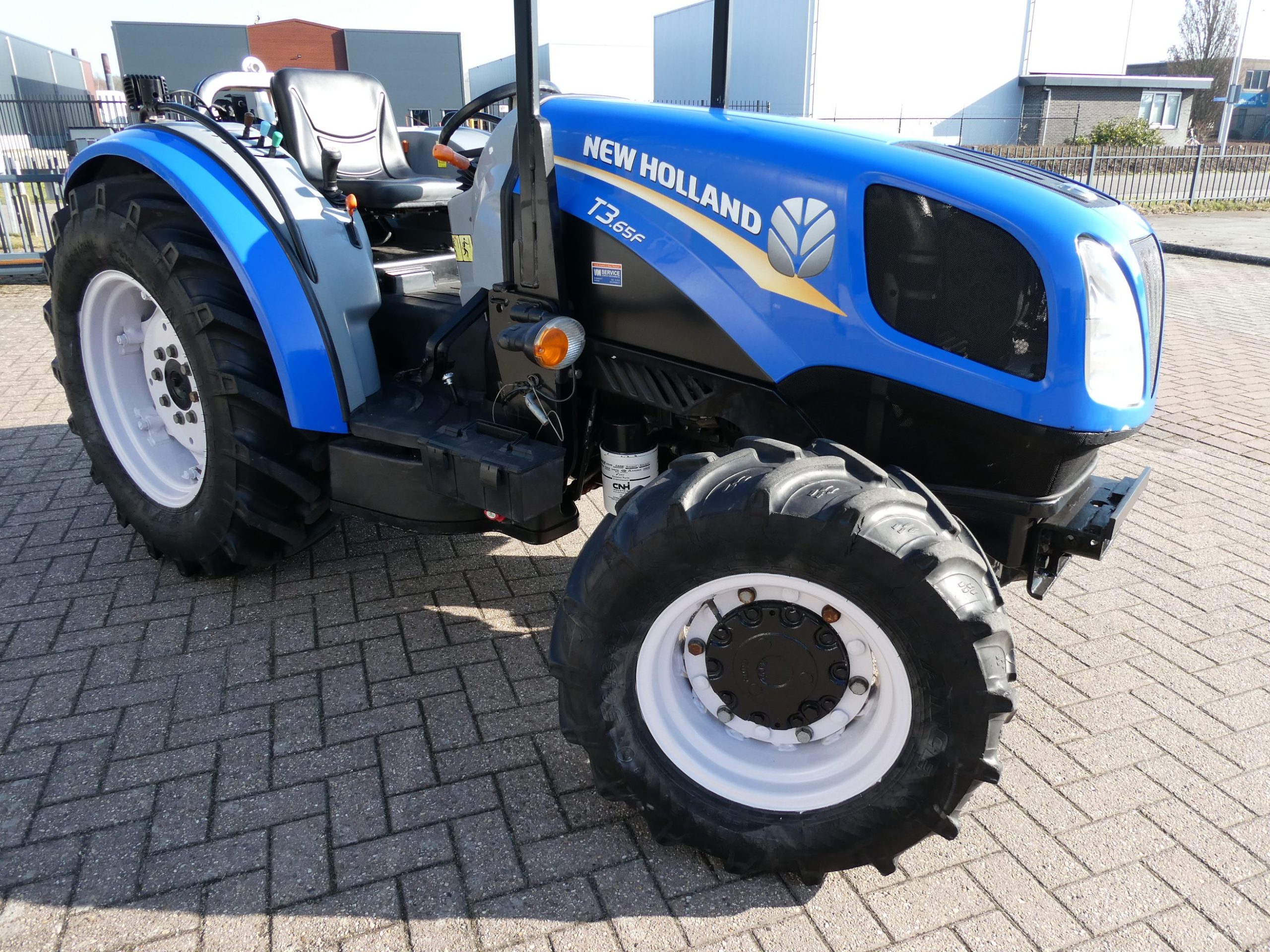 New Holland T3.65F 4wd - Afbeelding 2