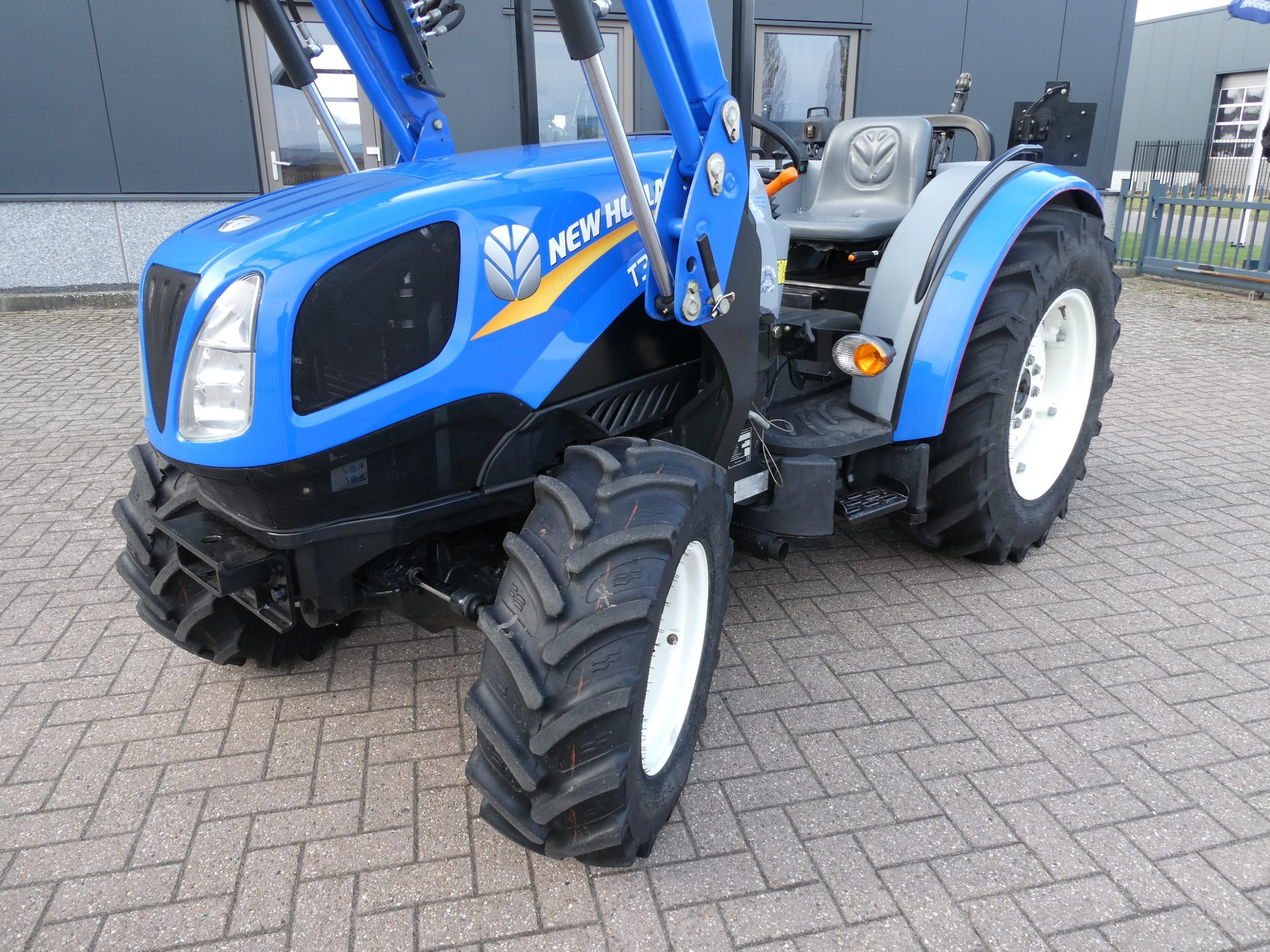 New Holland T3.65F 4wd - Afbeelding 7