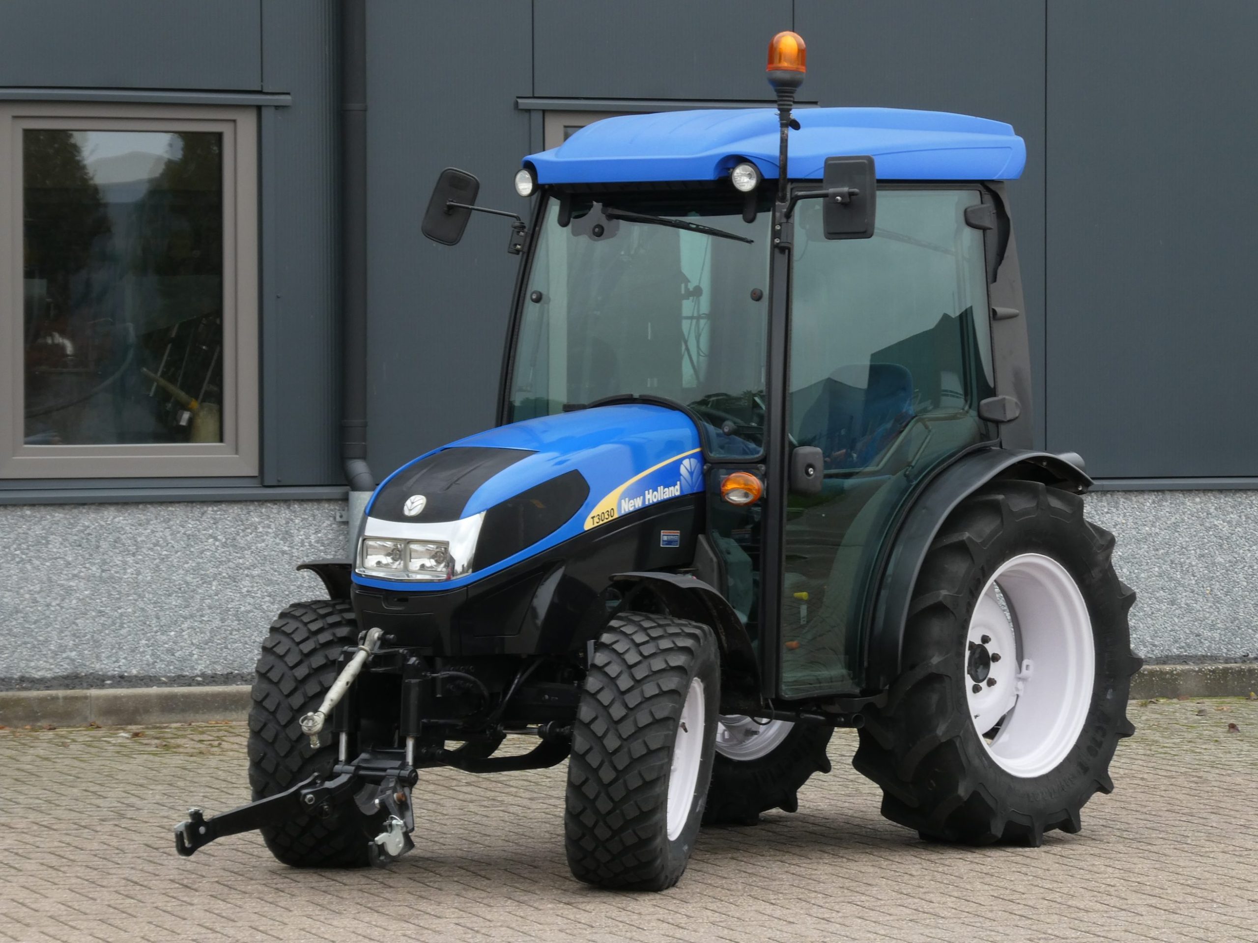 New Holland T3030 4wd