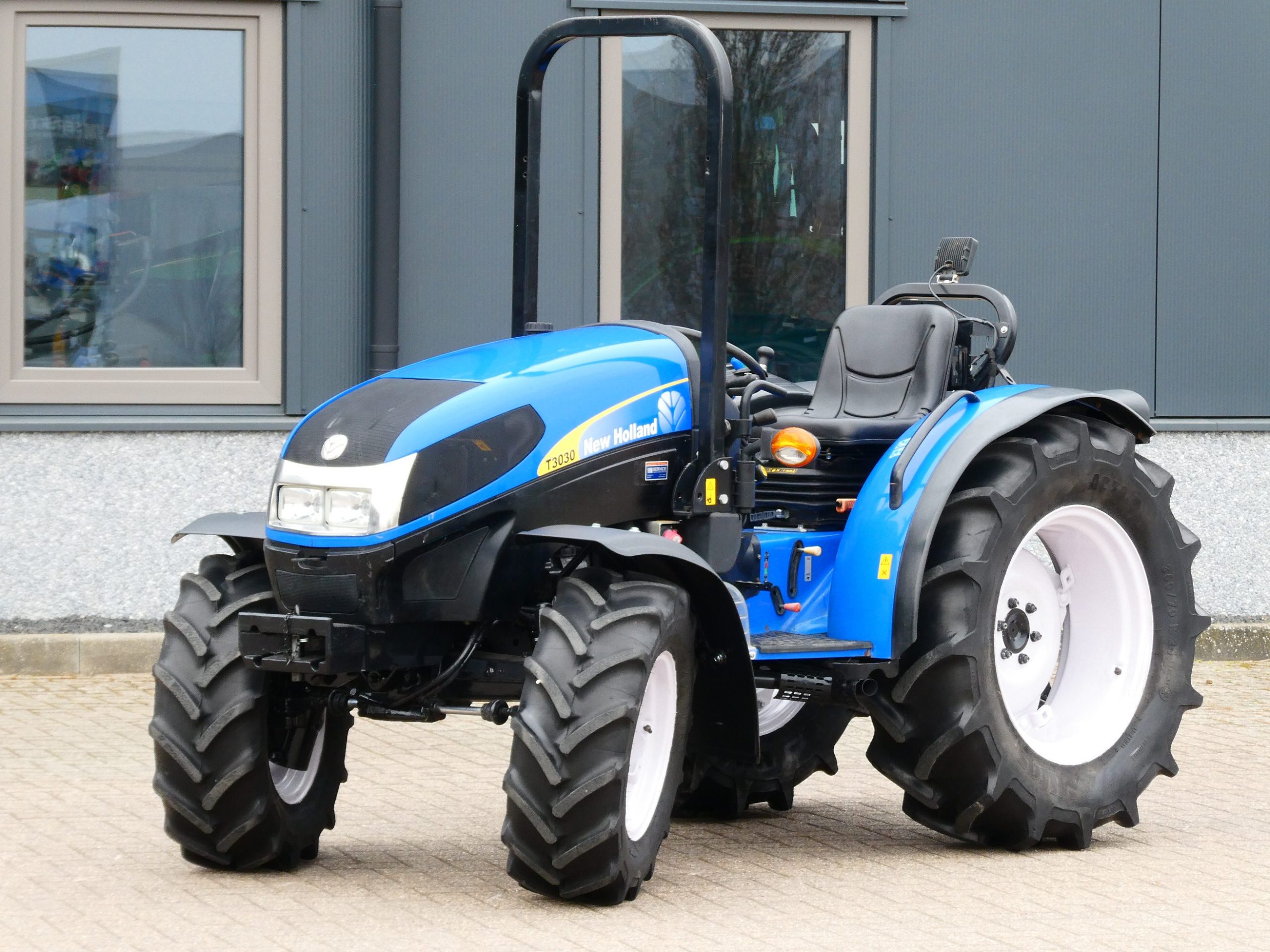New Holland T3030 4wd