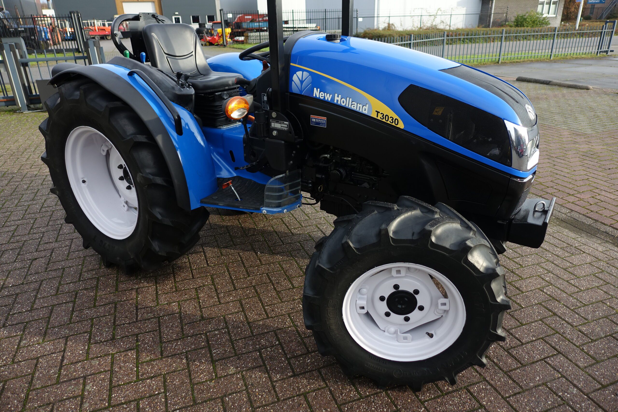 New Holland T3030 4wd - Afbeelding 2