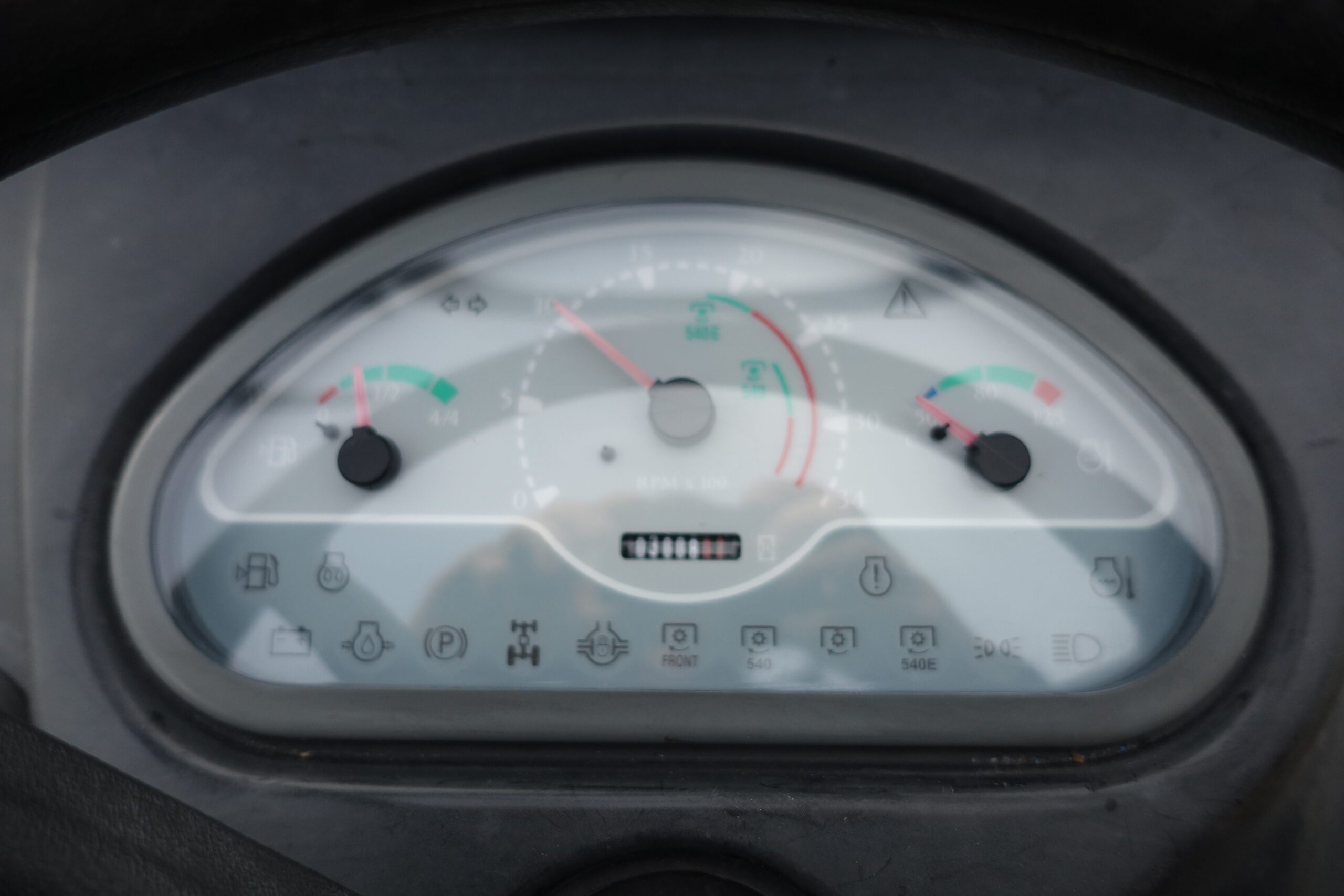 New Holland T3030 4wd - Afbeelding 11