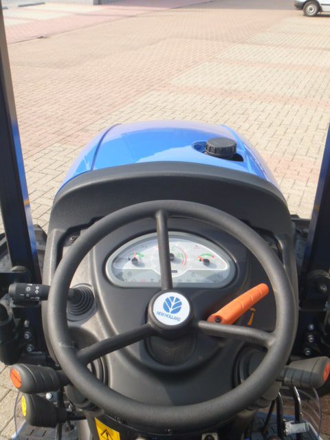New Holland T3030 4wd - Afbeelding 11