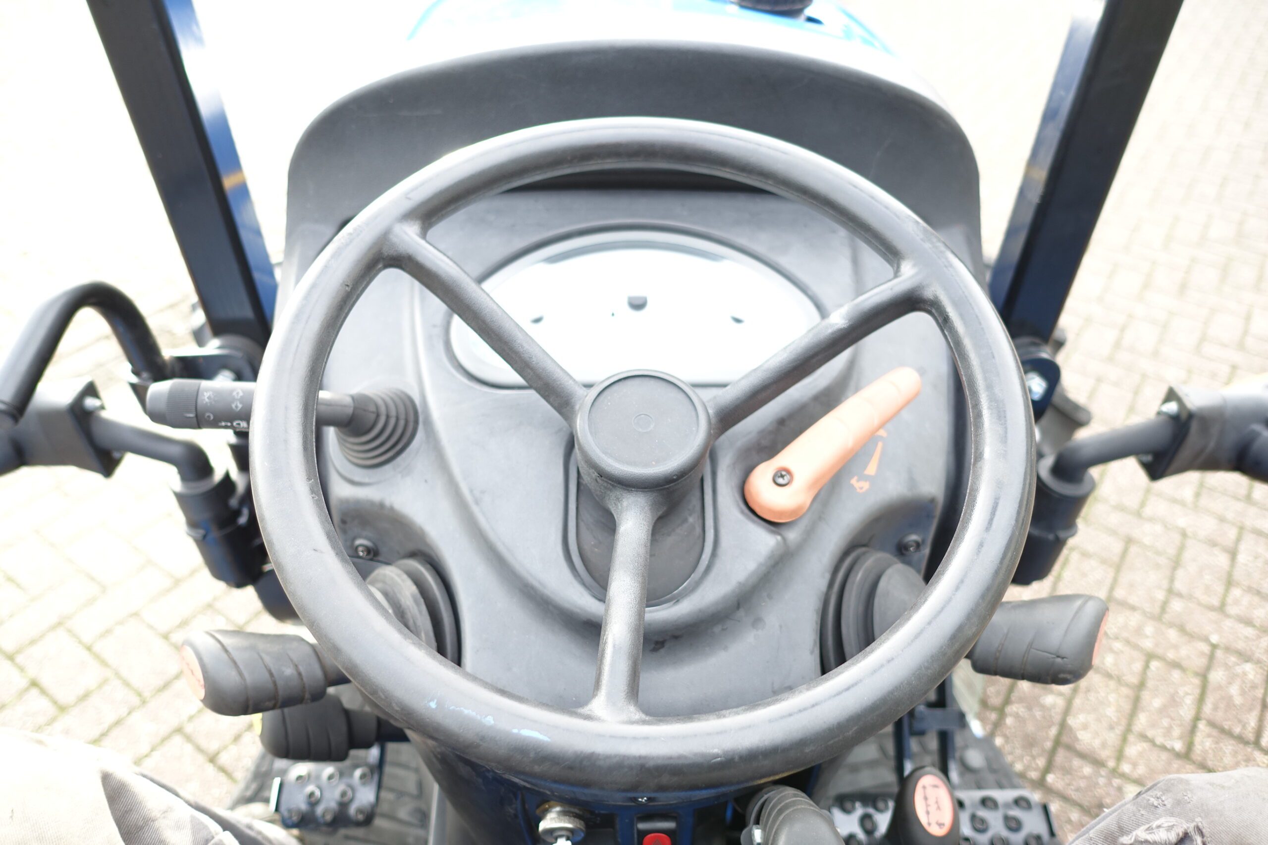 New Holland T3030 4wd - Afbeelding 13