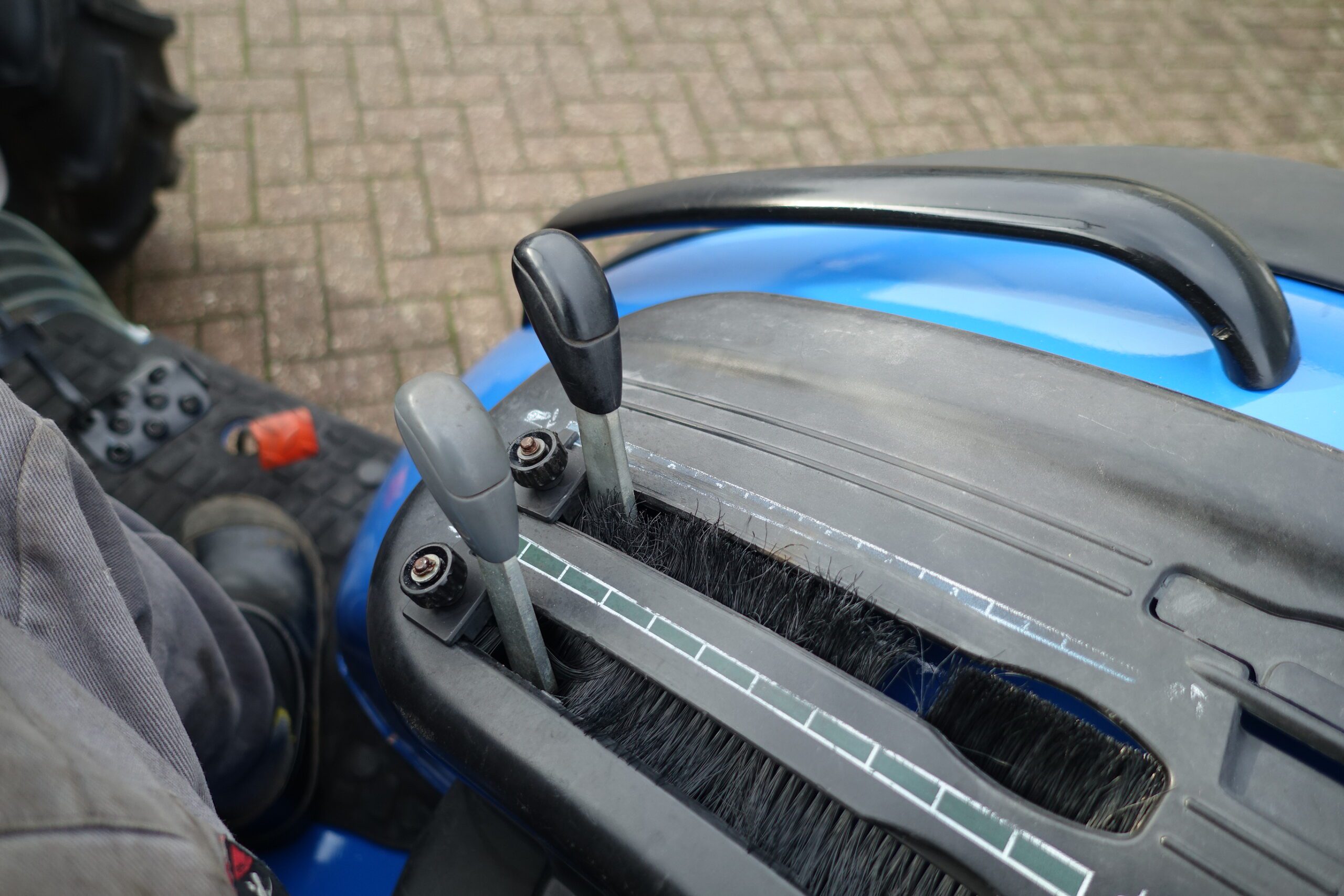 New Holland T3030 4wd - Afbeelding 19