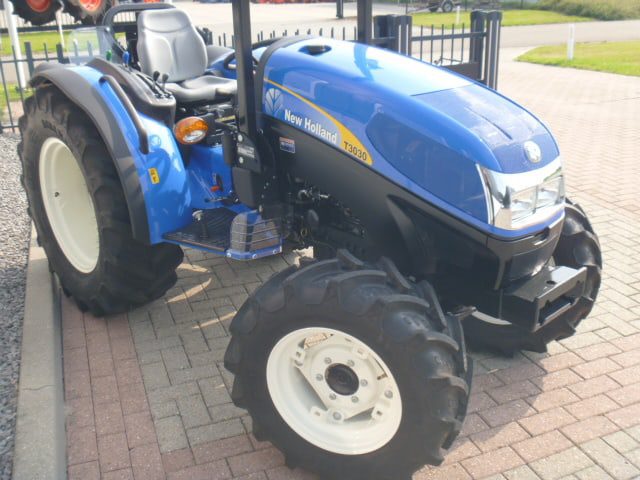 New Holland T3030 4wd - Afbeelding 2