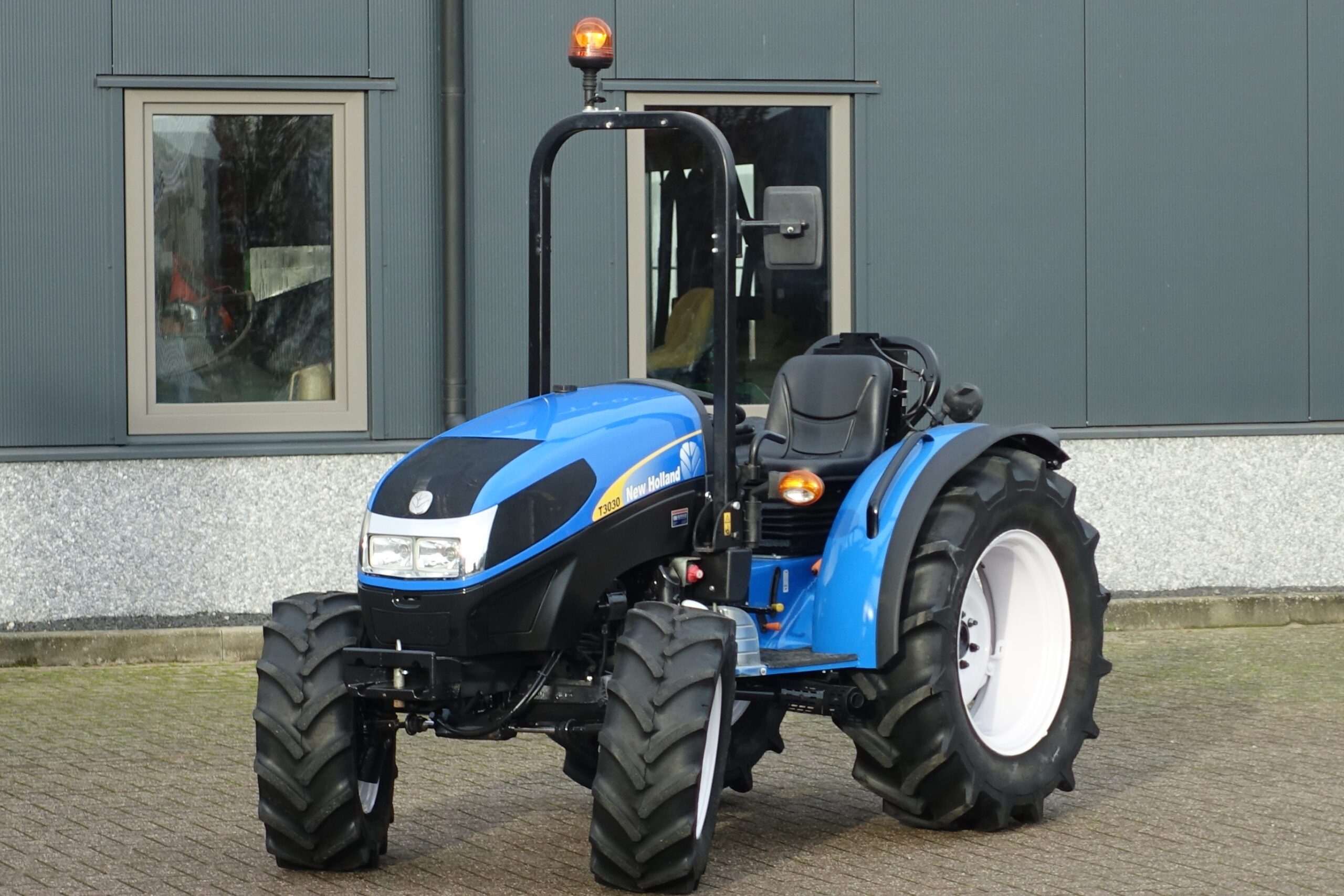 New Holland T3030 4wd