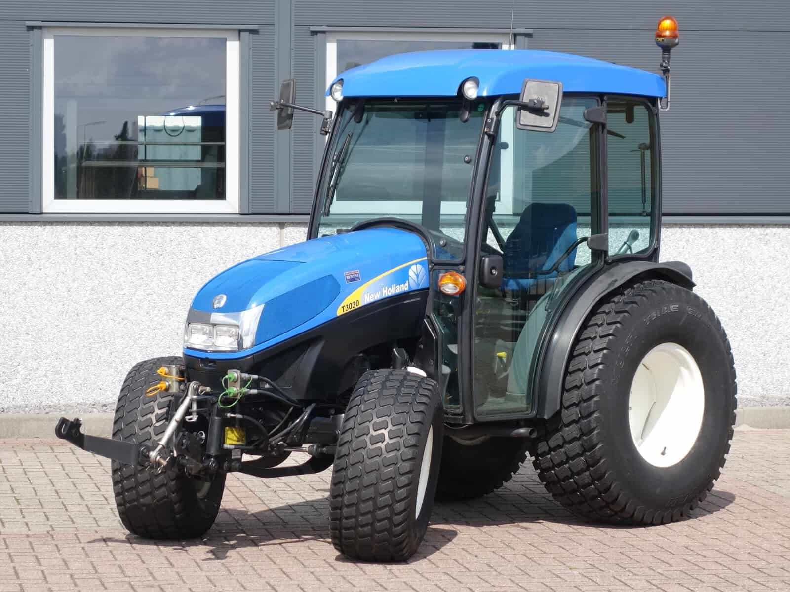 New Holland T3030 4wd