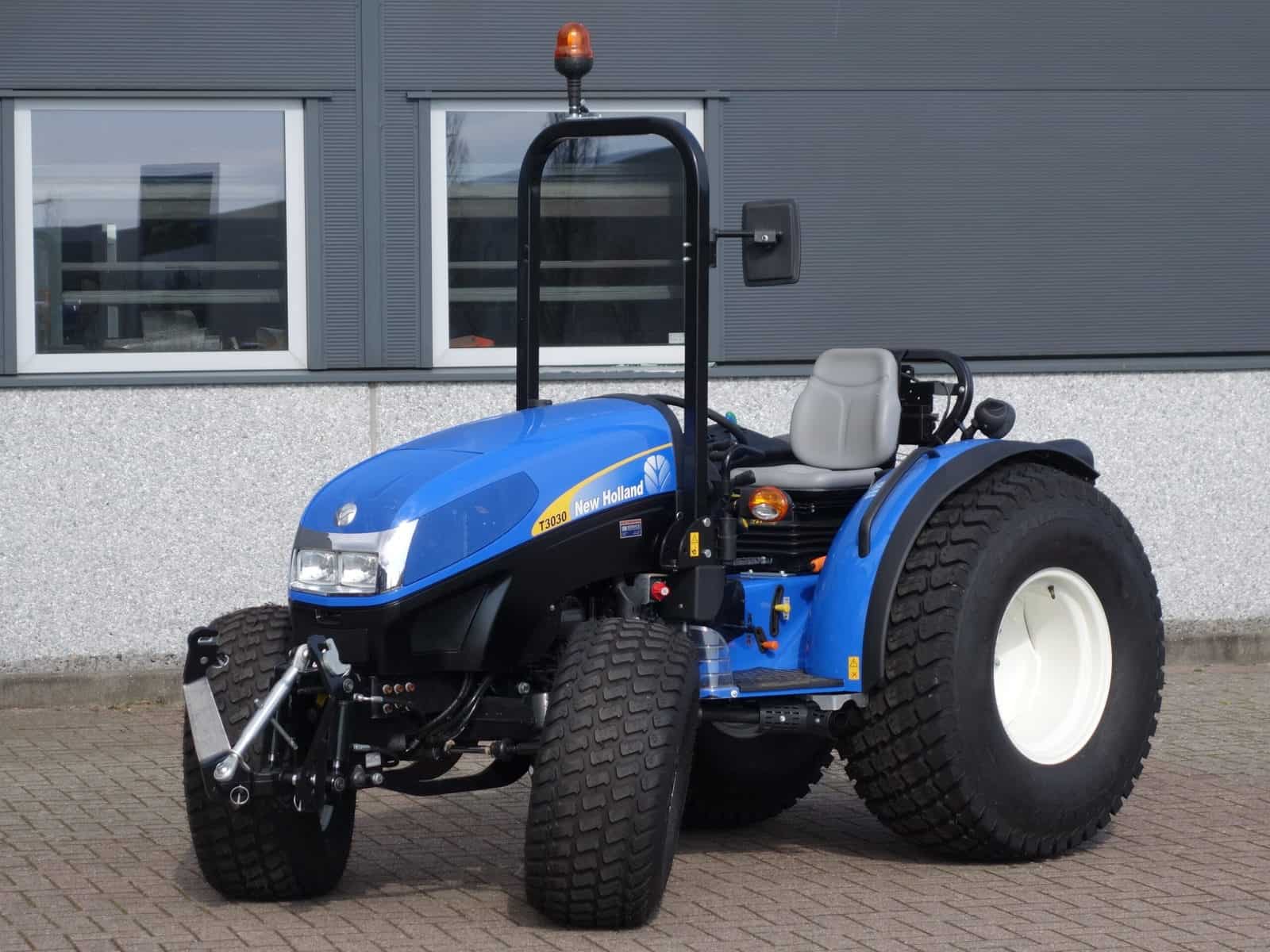New Holland T3030 4wd - Afbeelding 2