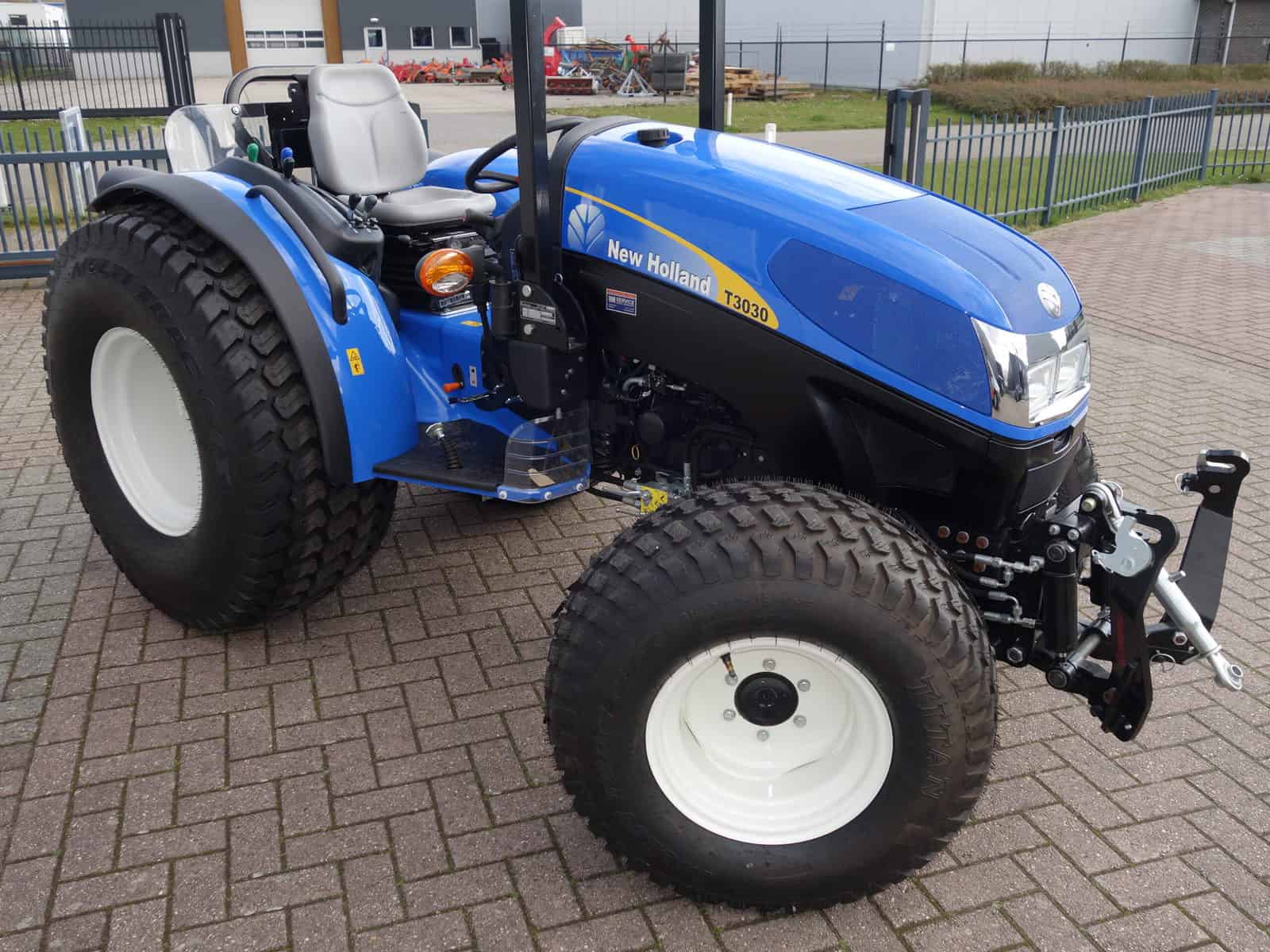 New Holland T3030 4wd - Afbeelding 3