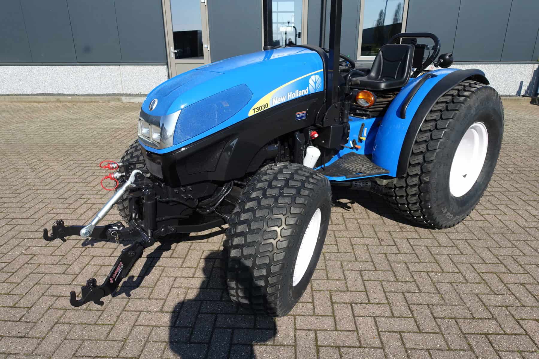 New Holland T3030 4wd - Afbeelding 3
