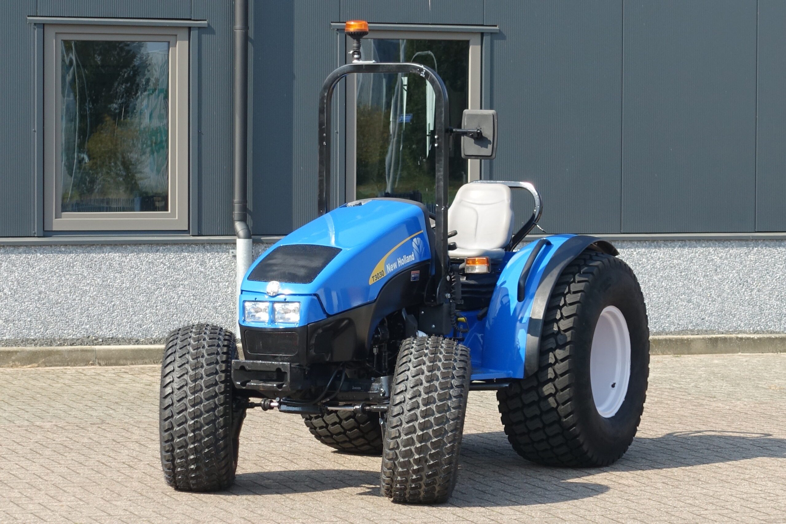 New Holland T3030 4wd