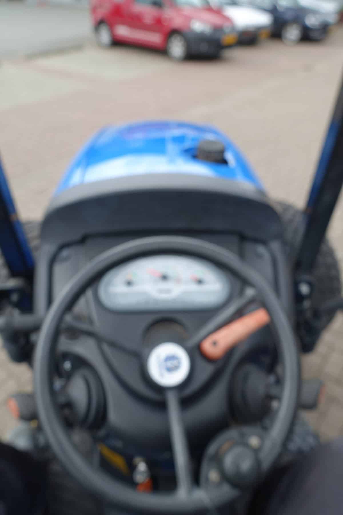 New Holland T3030 4wd - Afbeelding 13