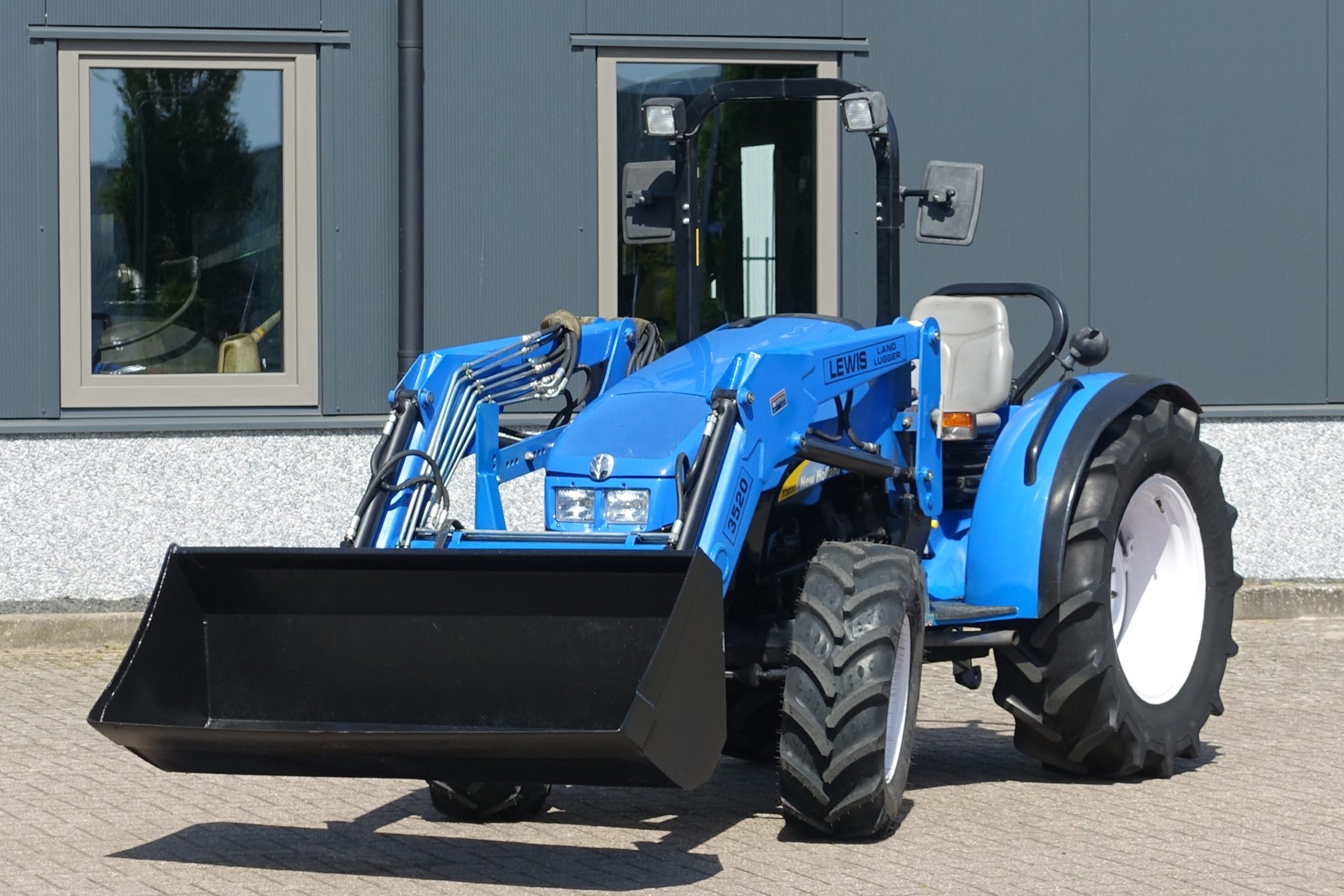 New Holland T3030 4wd