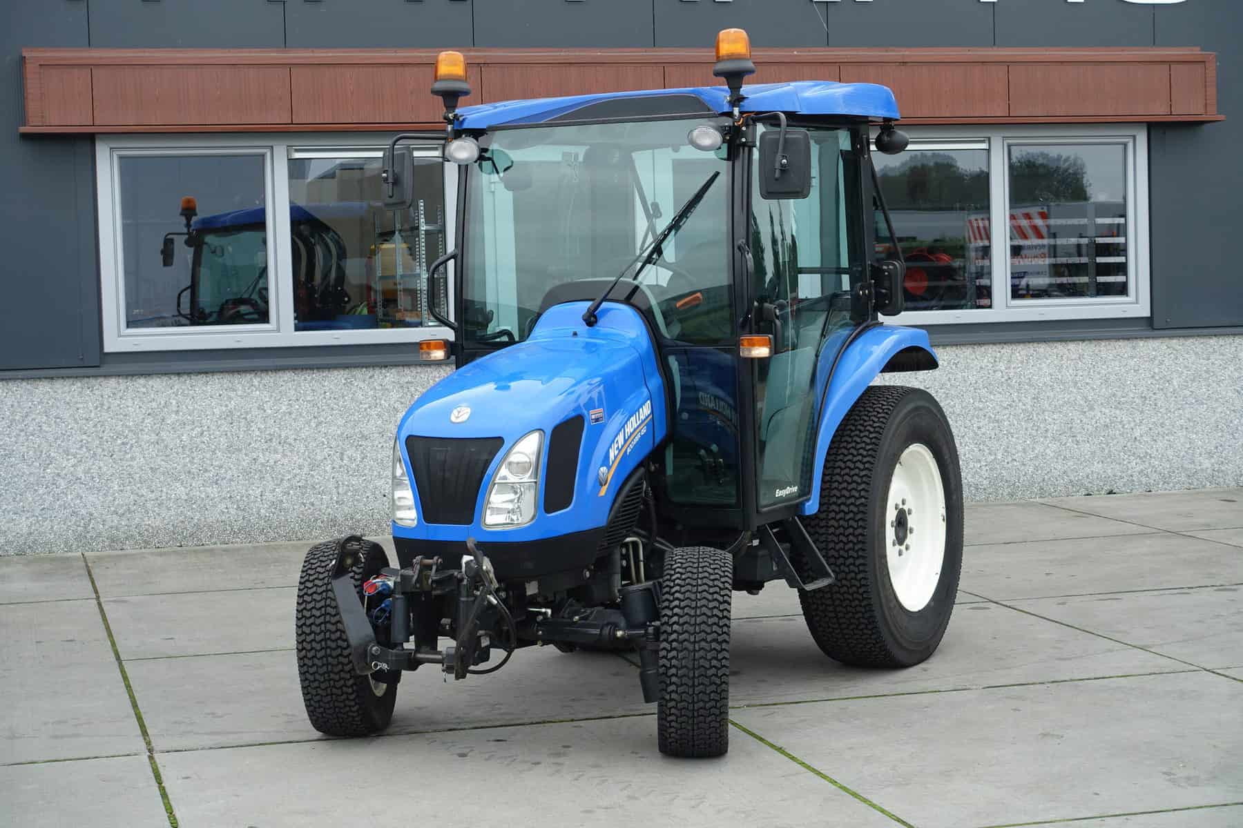 New Holland Boomer 45D