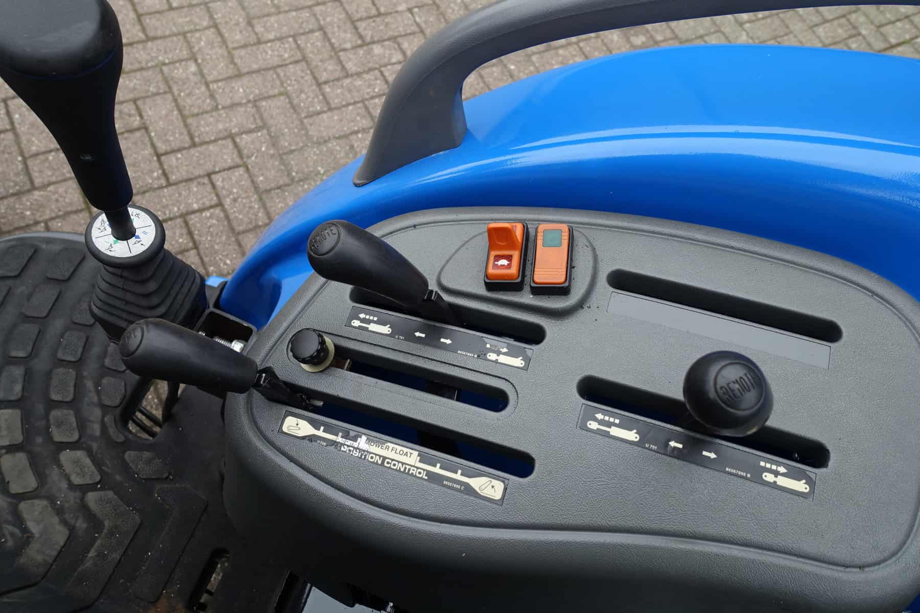 New Holland TC45D 4wd - Afbeelding 16