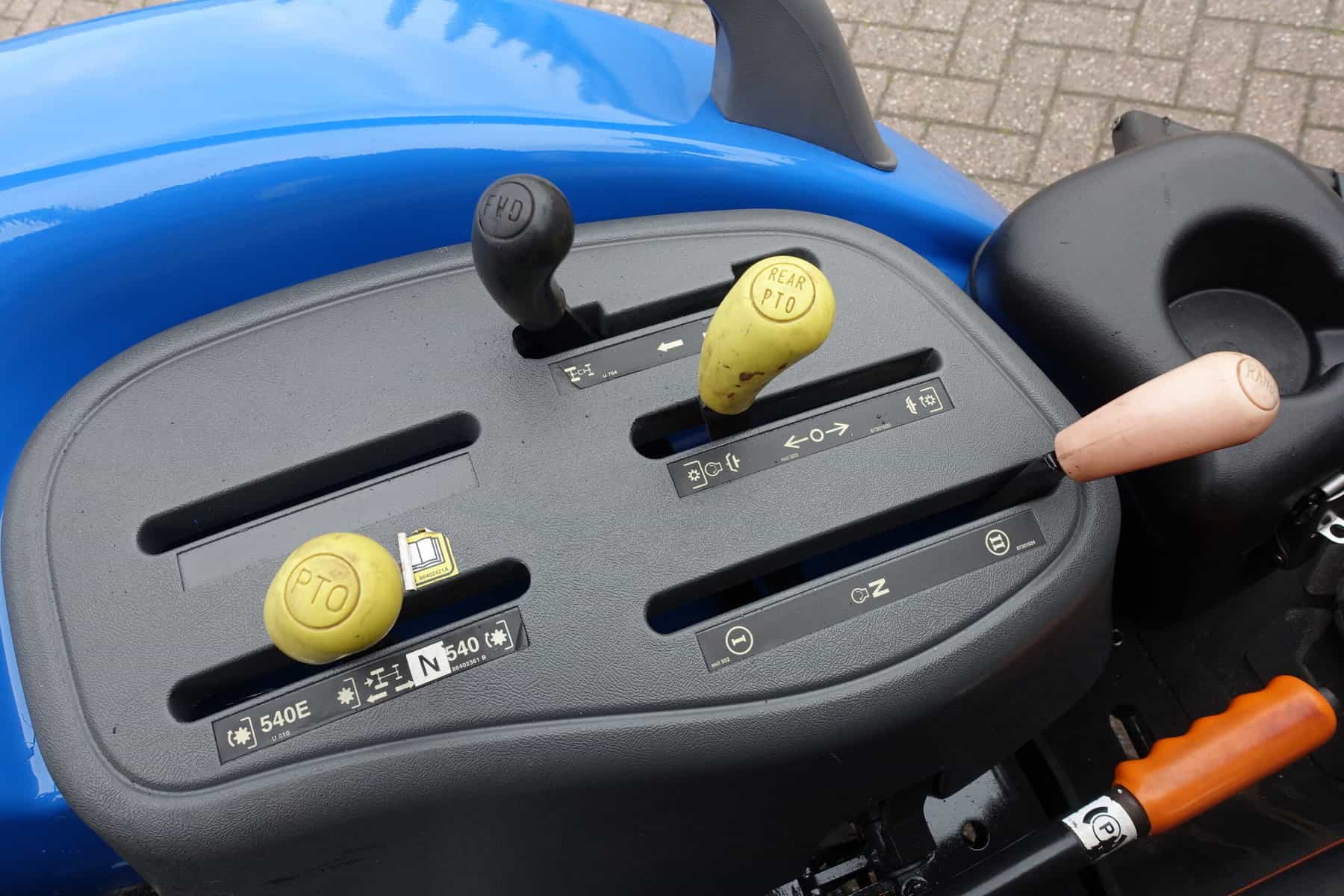 New Holland TC45D 4wd - Afbeelding 17