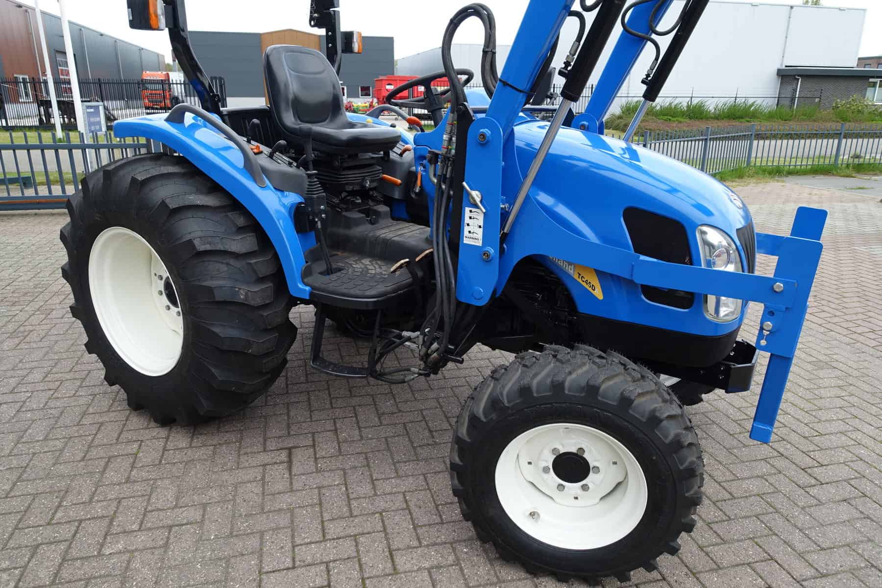 New Holland TC45D 4wd - Afbeelding 2