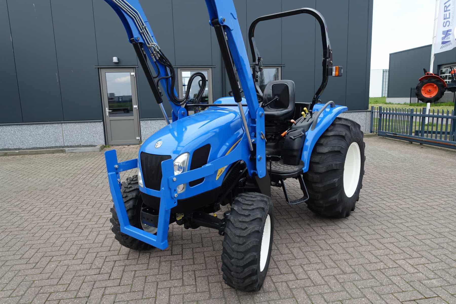 New Holland TC45D 4wd - Afbeelding 4