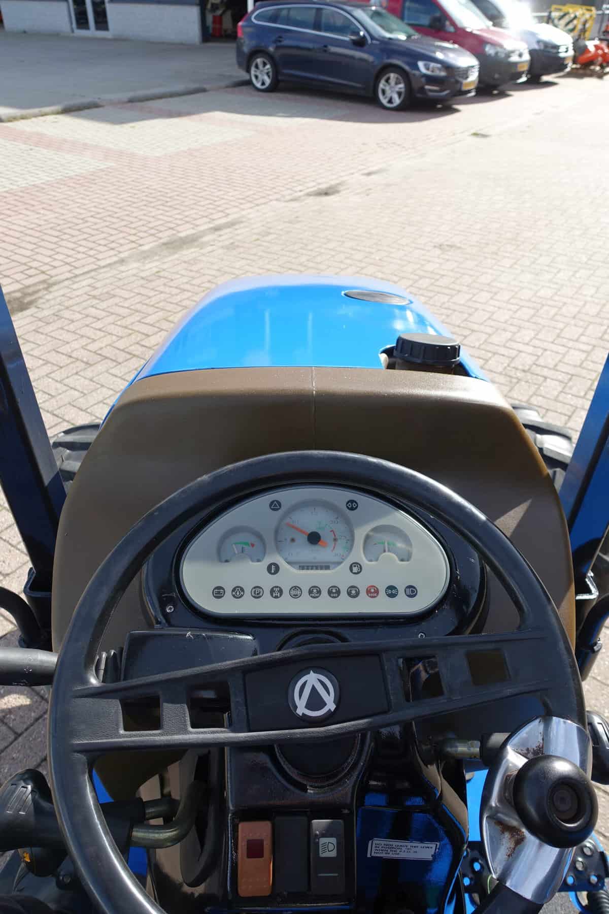 New Holland TCE40 4wd - Afbeelding 11