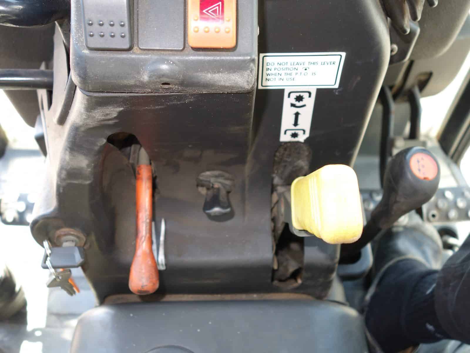 New Holland TCE40 4wd - Afbeelding 16