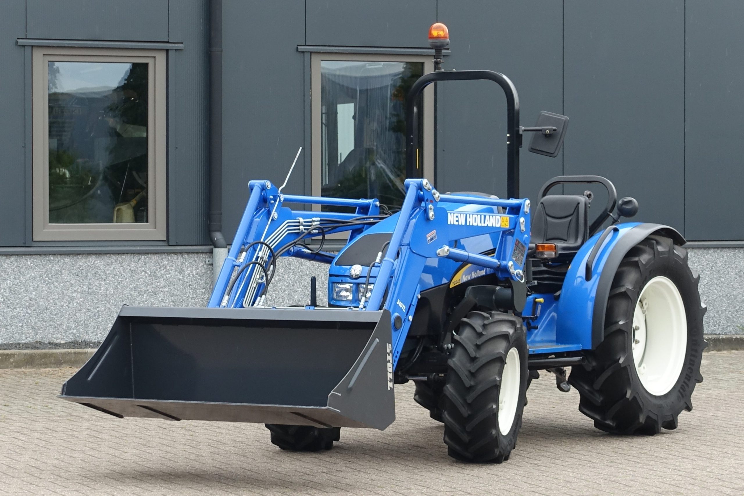 New Holland TCE45 4wd