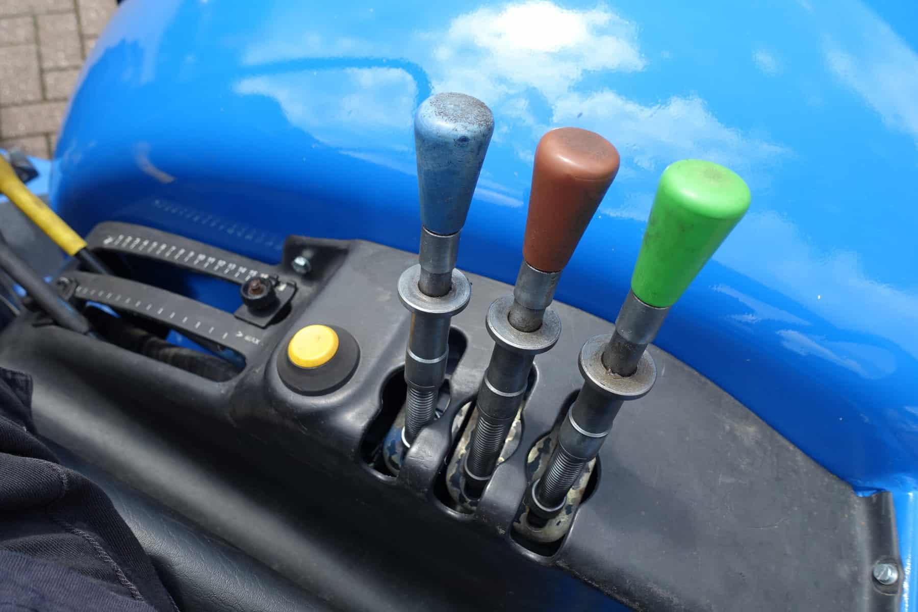 New Holland TCE50 4wd - Afbeelding 11