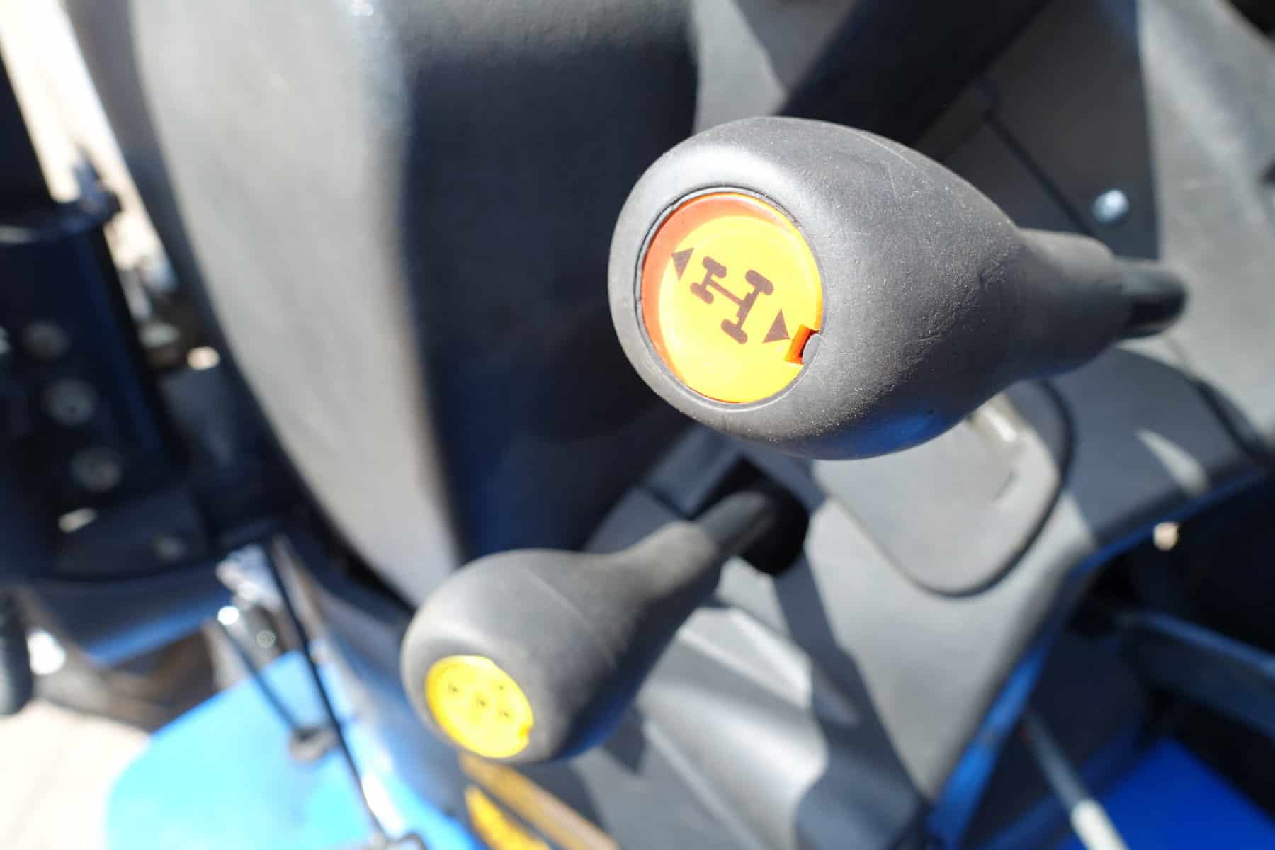 New Holland TCE50 4wd - Afbeelding 13