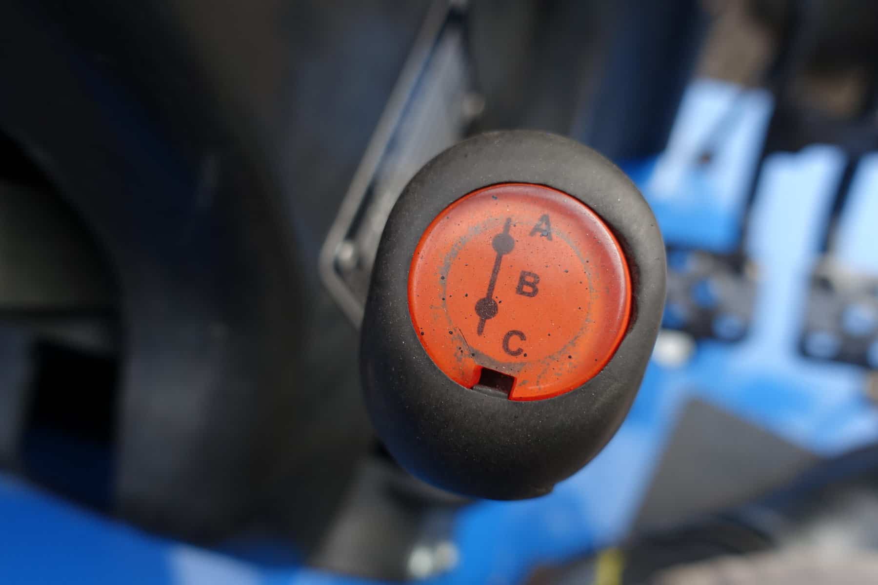 New Holland TCE50 4wd - Afbeelding 14